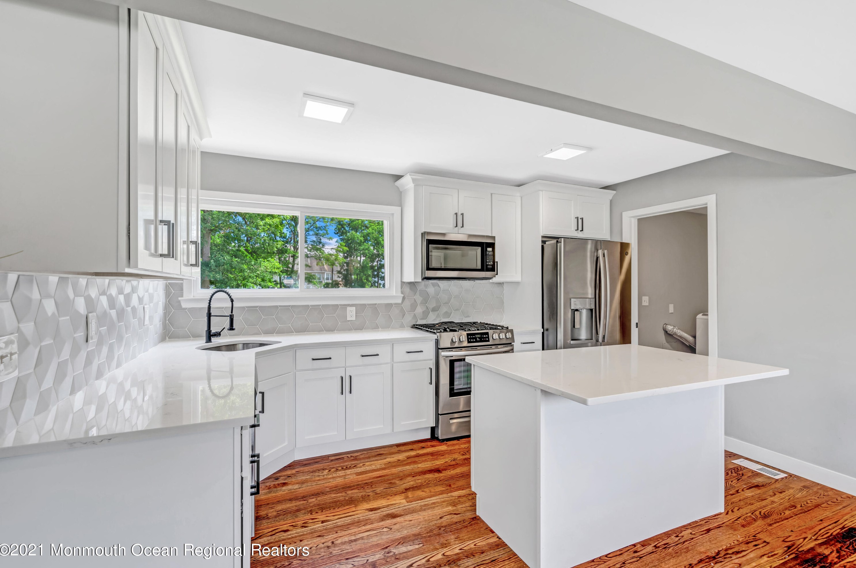 36 Harley Rd, Toms River NJ  08755-5024 exterior