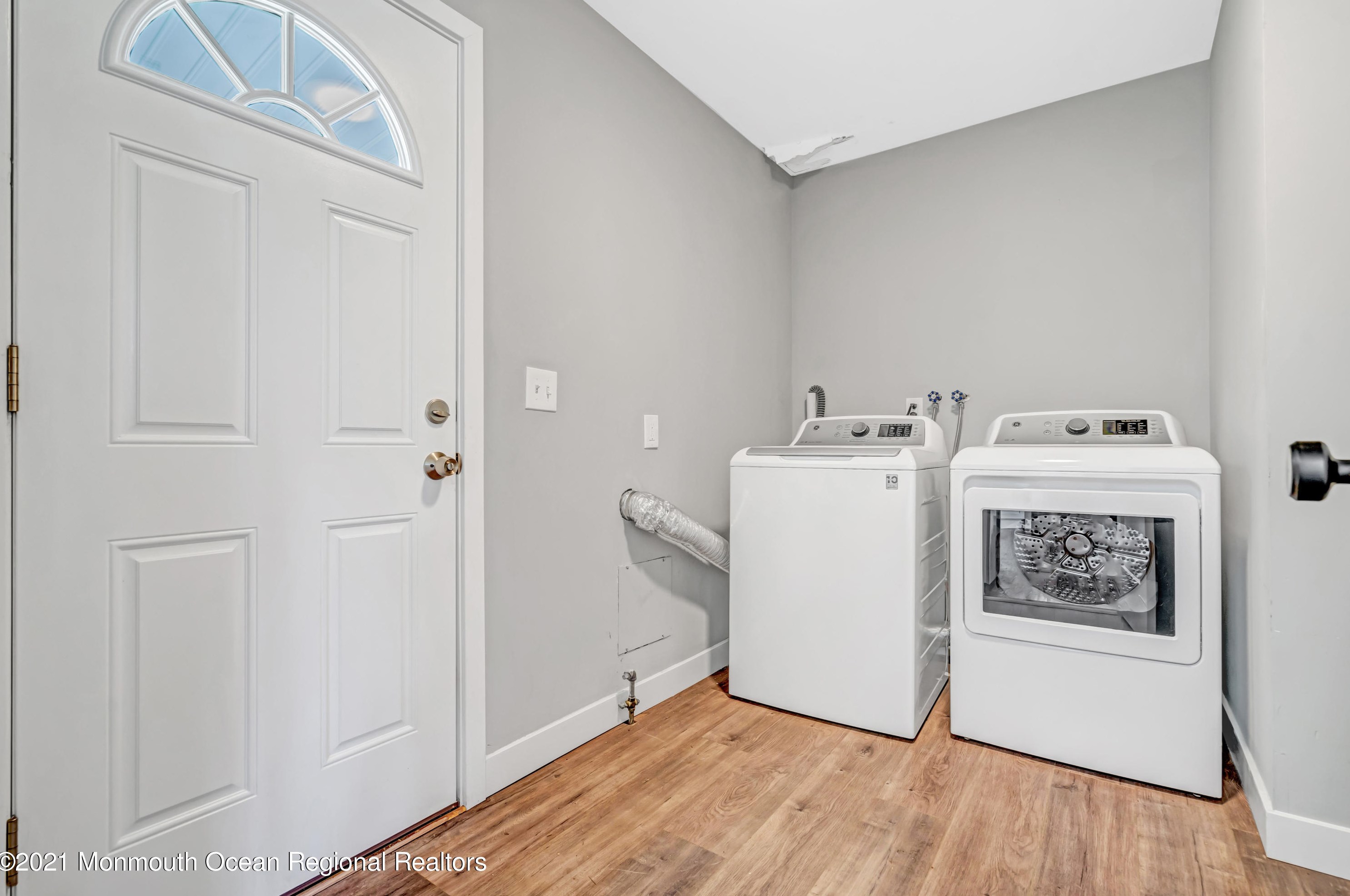 36 Harley Rd, Toms River NJ  08755-5024 exterior