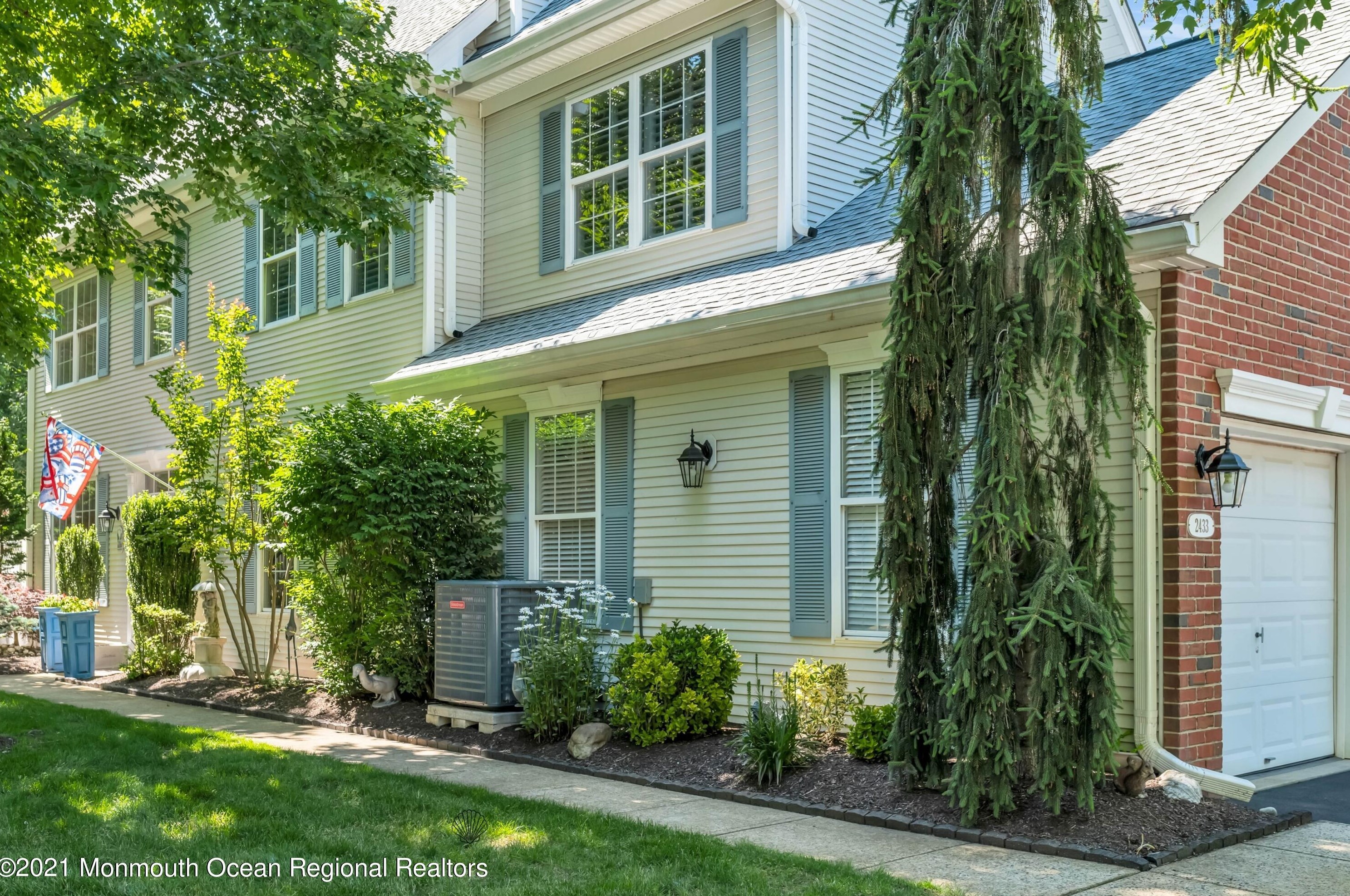 2433 Robin Way, Wall Township, NJ 08736-1815