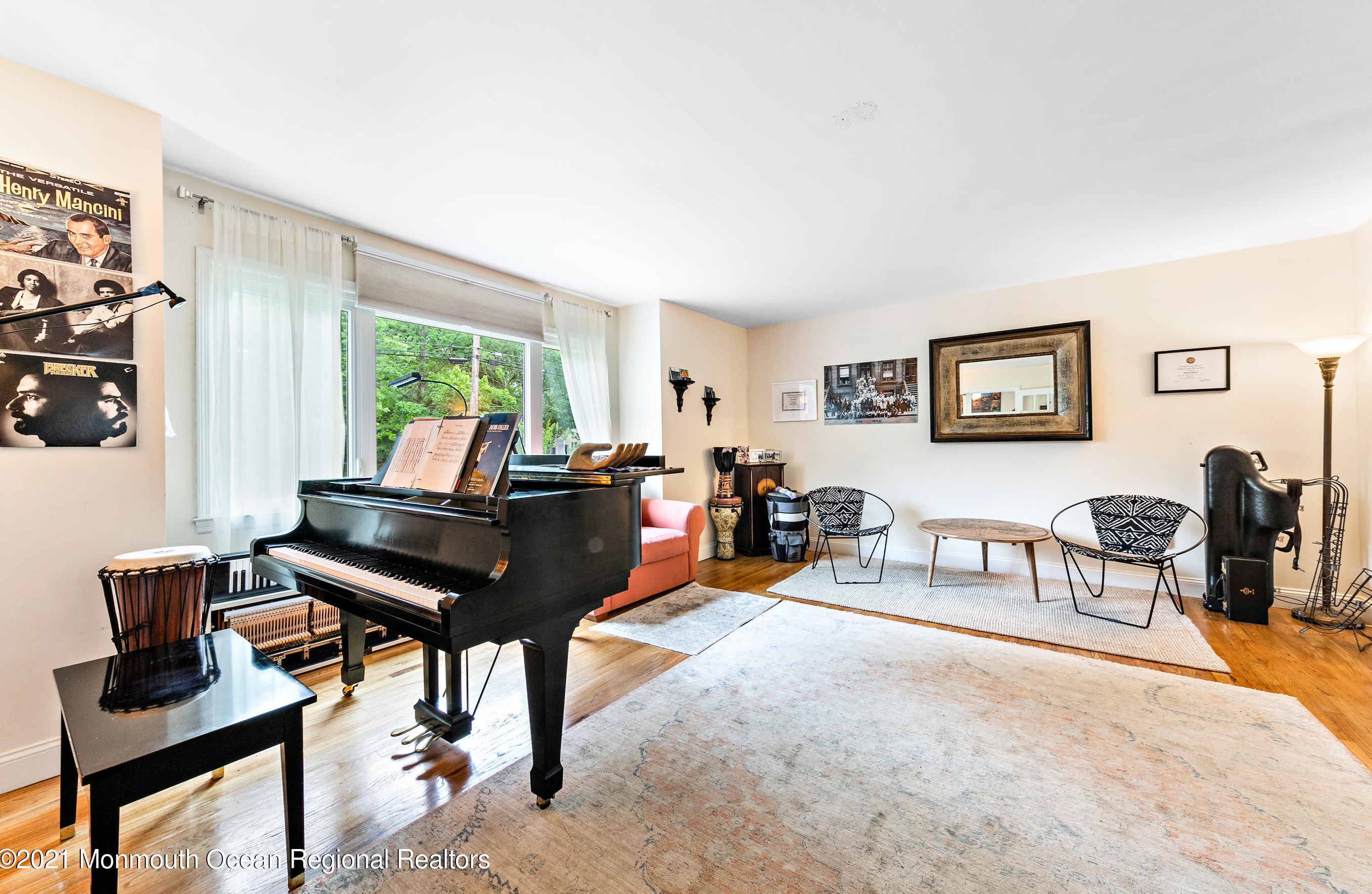 42 Hiawatha Ave, Oceanport NJ  07757-1606 exterior