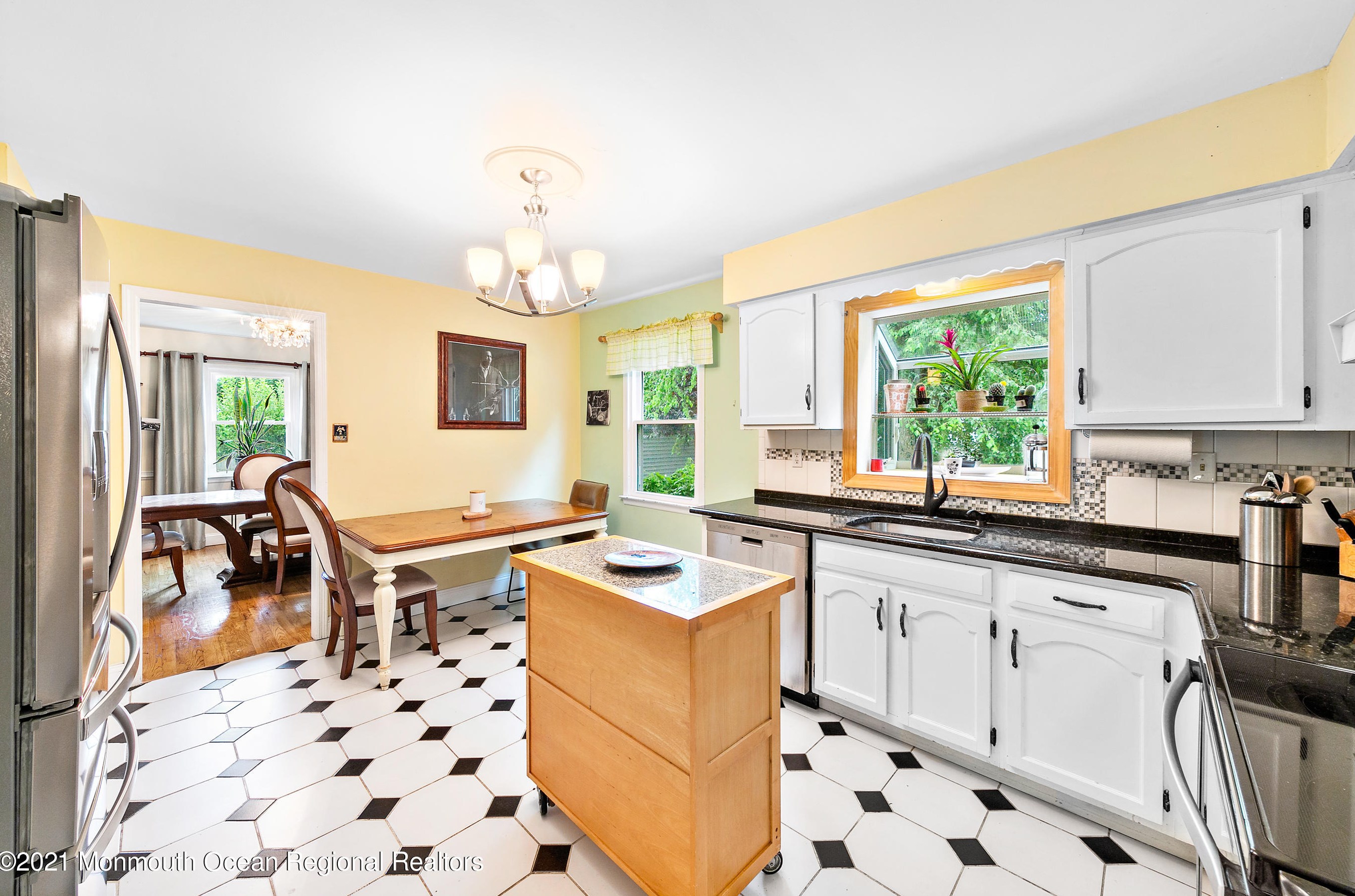 42 Hiawatha Ave, Oceanport NJ  07757-1606 exterior