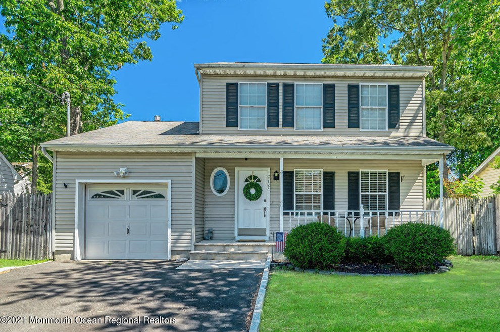 2307 Forest Grove Ave, Toms River, NJ 08753-6004