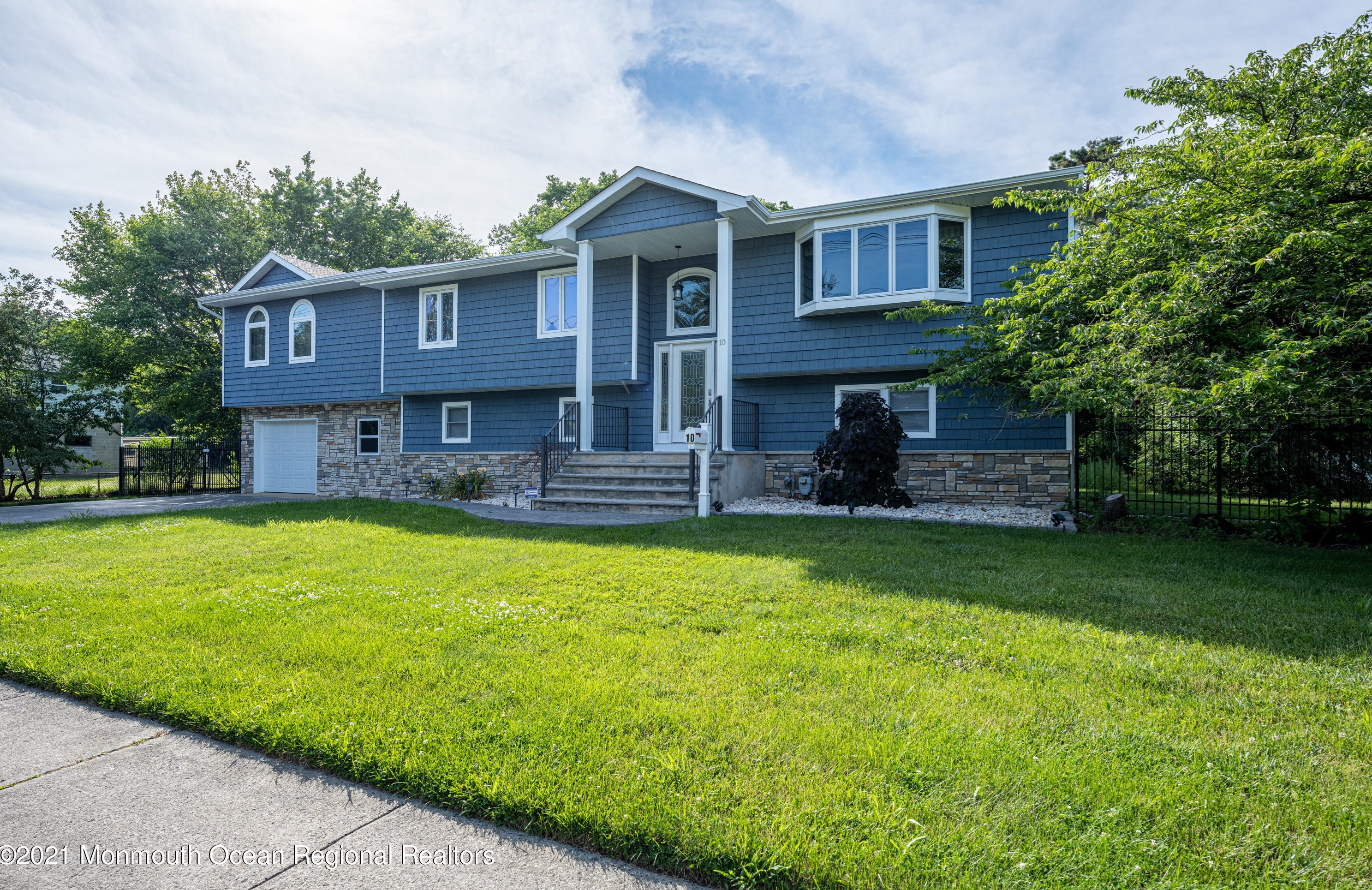 10 Sylvan Blvd, Wall Township, NJ 07731-2017