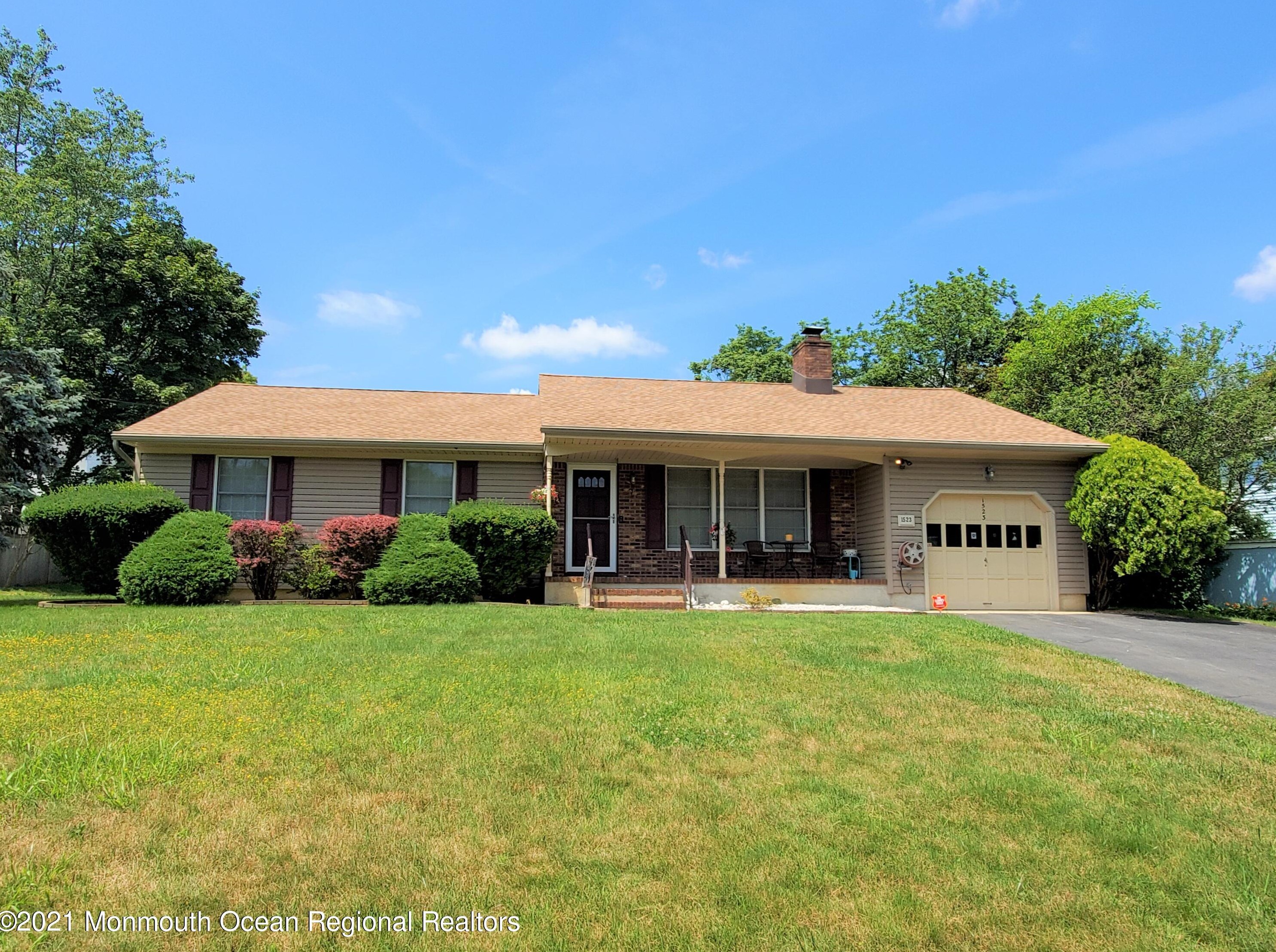 1523 Marconi Rd, Belmar, NJ 07719