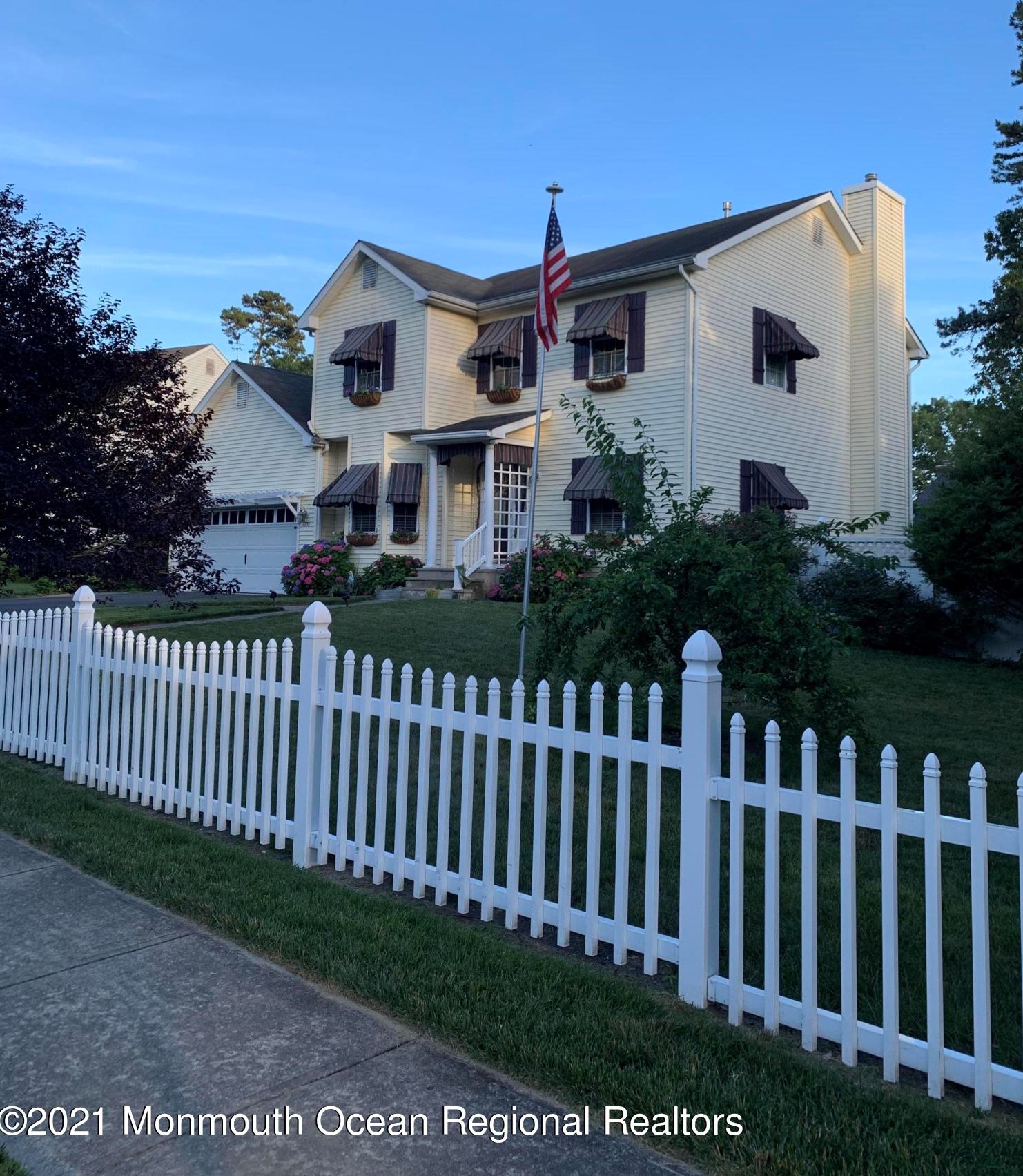1351 Gillian Ct, Toms River, NJ 08753-4668