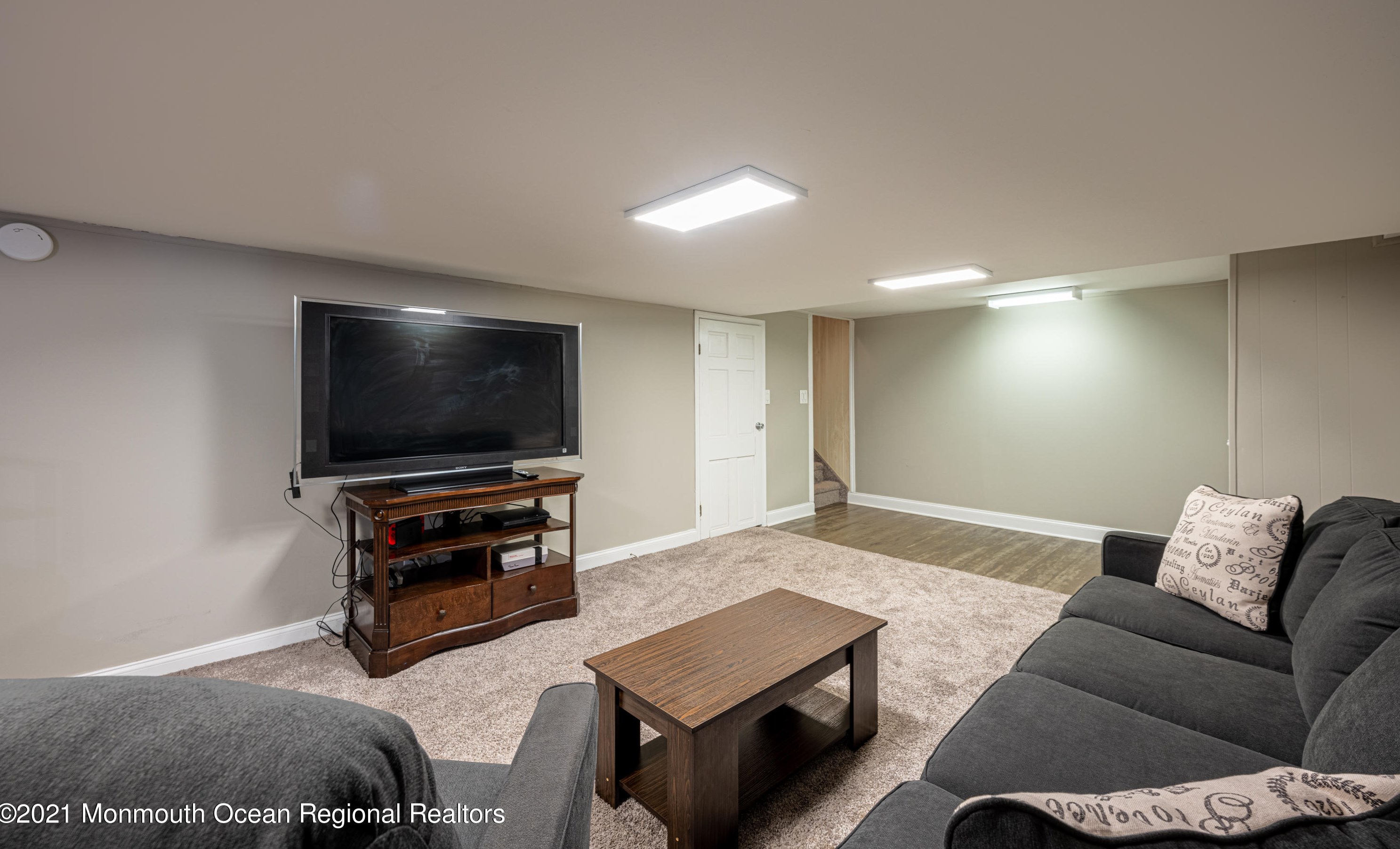 1067 Crystal Dr, Toms River NJ  08753-3823 exterior