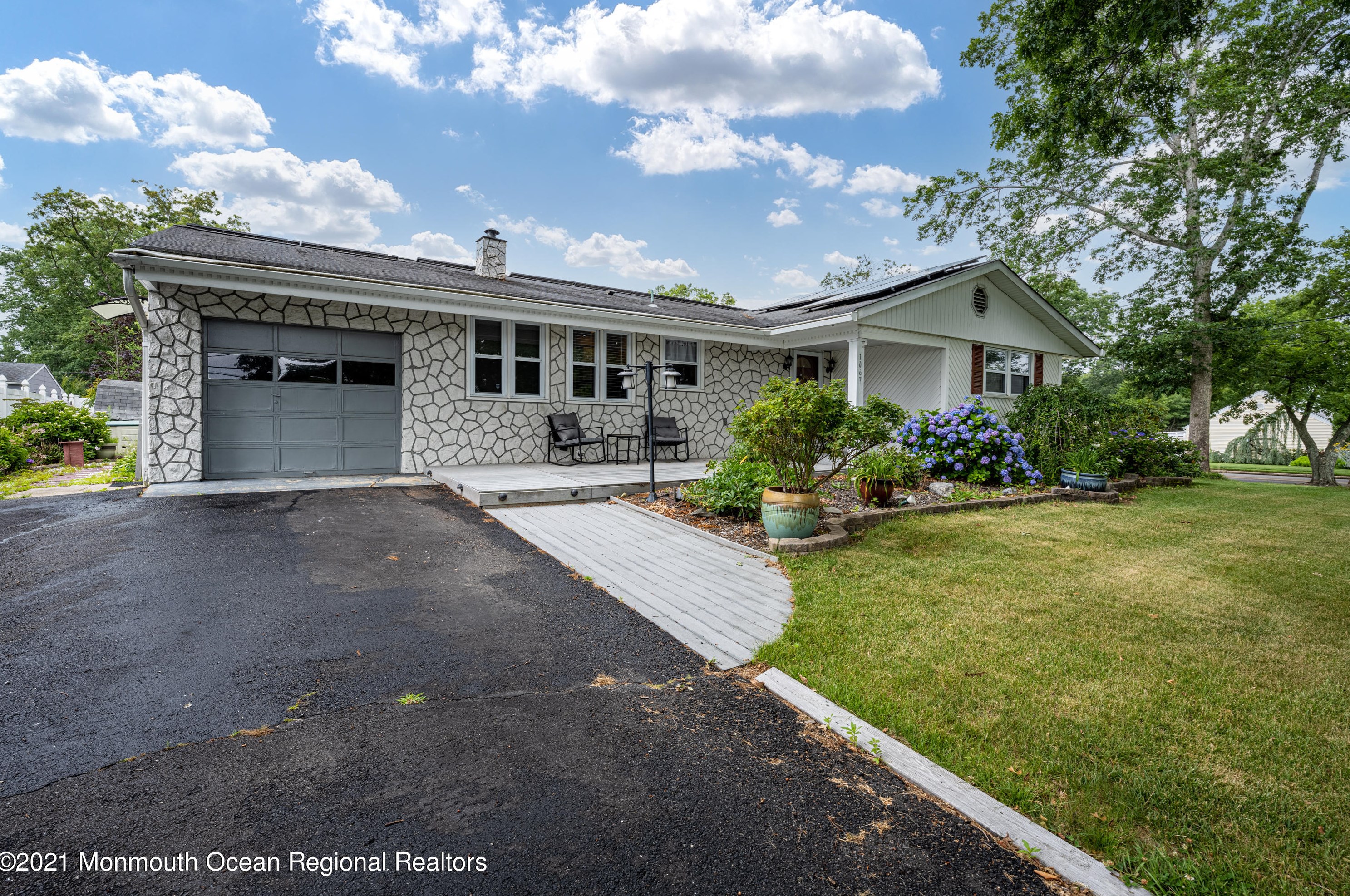 1067 Crystal Dr, Toms River NJ  08753-3823 exterior