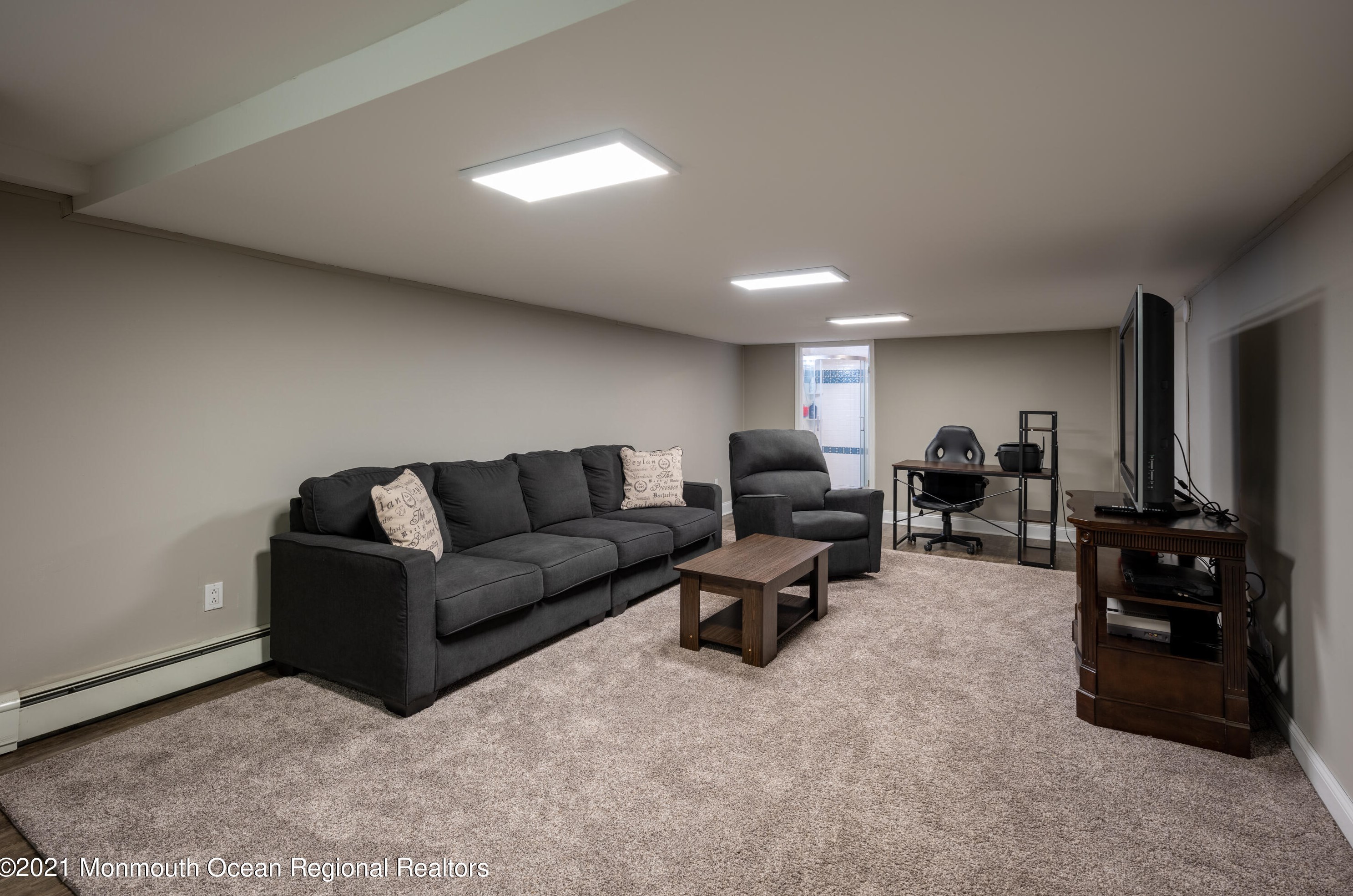 1067 Crystal Dr, Toms River NJ  08753-3823 exterior