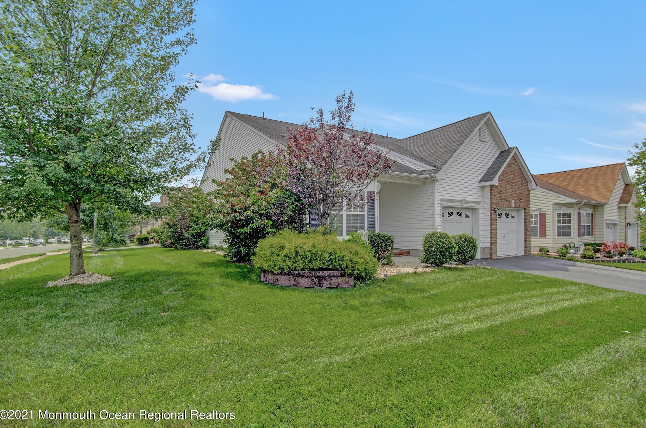 21 Silver Maple Ln, Wall Township, NJ 07731-2662