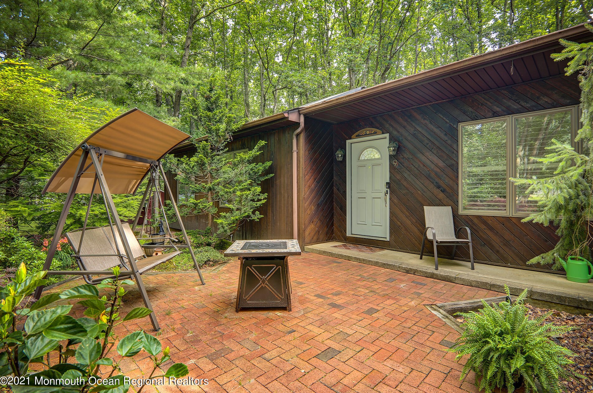 9 Hidden Hollow Ct, Jackson Twp, NJ 08527