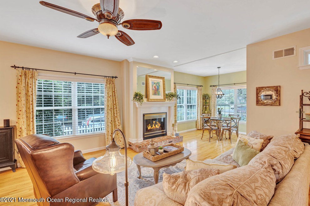 39 Church St, Wall Township NJ  08736-3430 exterior