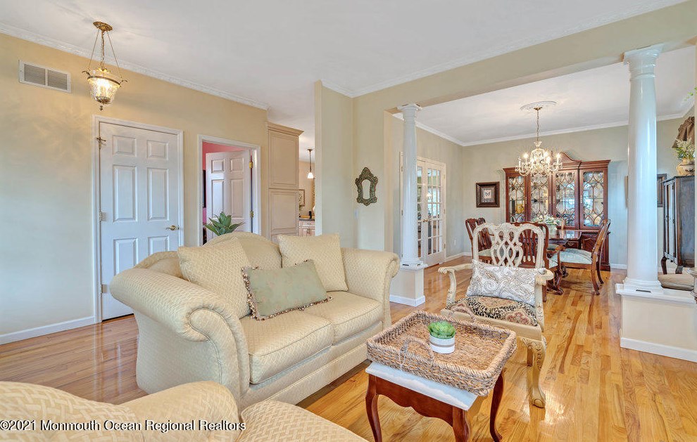 39 Church St, Wall Township NJ  08736-3430 exterior