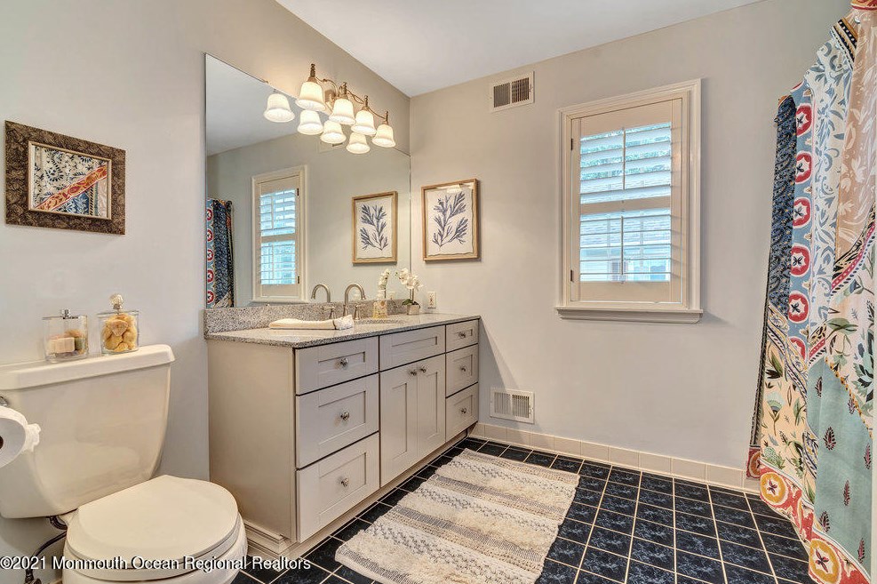 39 Church St, Wall Township NJ  08736-3430 exterior