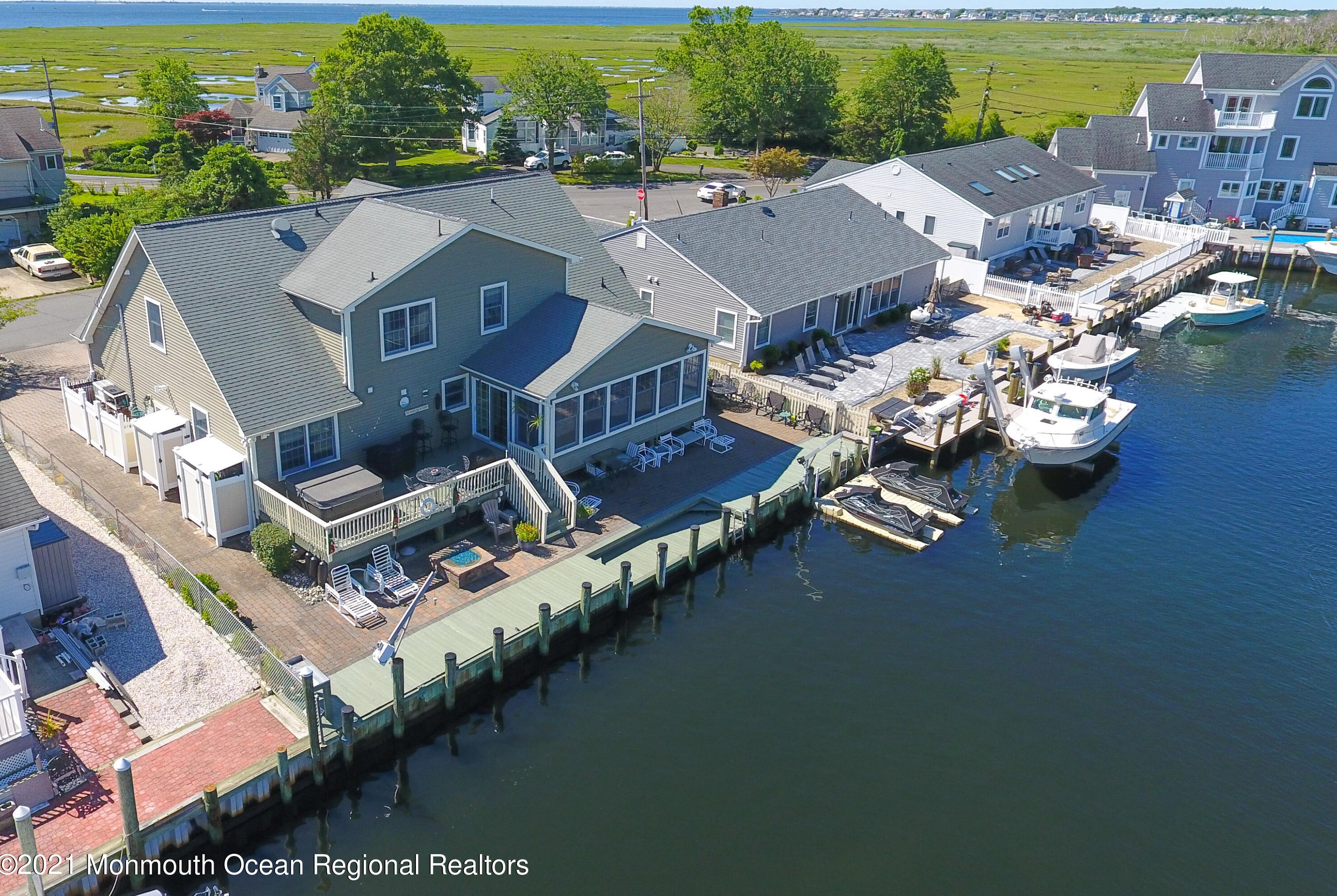 803 Anchor Dr, Lacey, NJ 08731