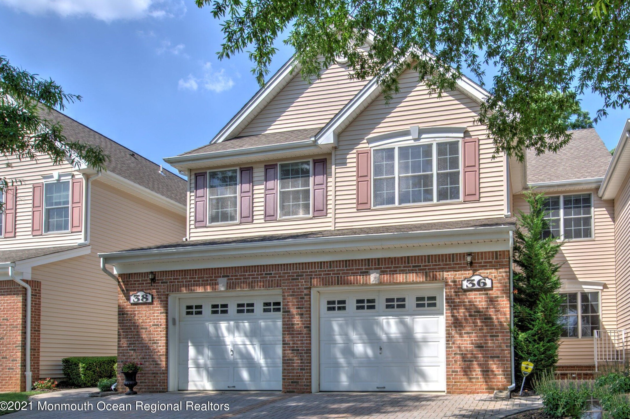 36 Smock Ct, Millstone Township, NJ 07726-7942