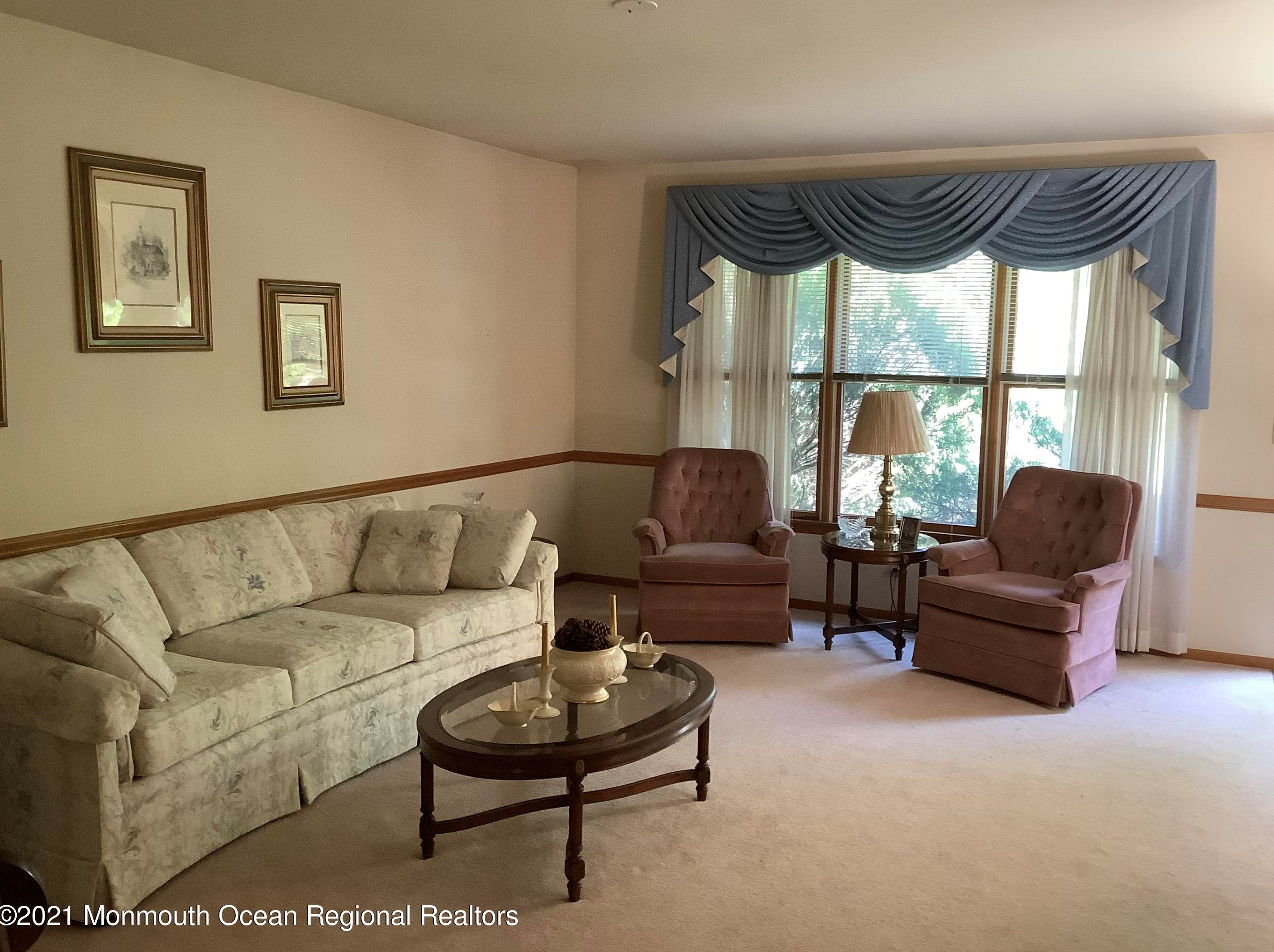 210 Clinton Ave, Tinton Falls, NJ 07724