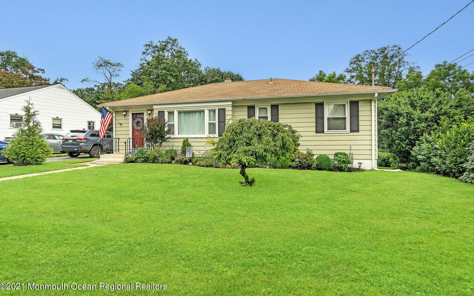147 Main St, East Freehold, NJ 07728-2225