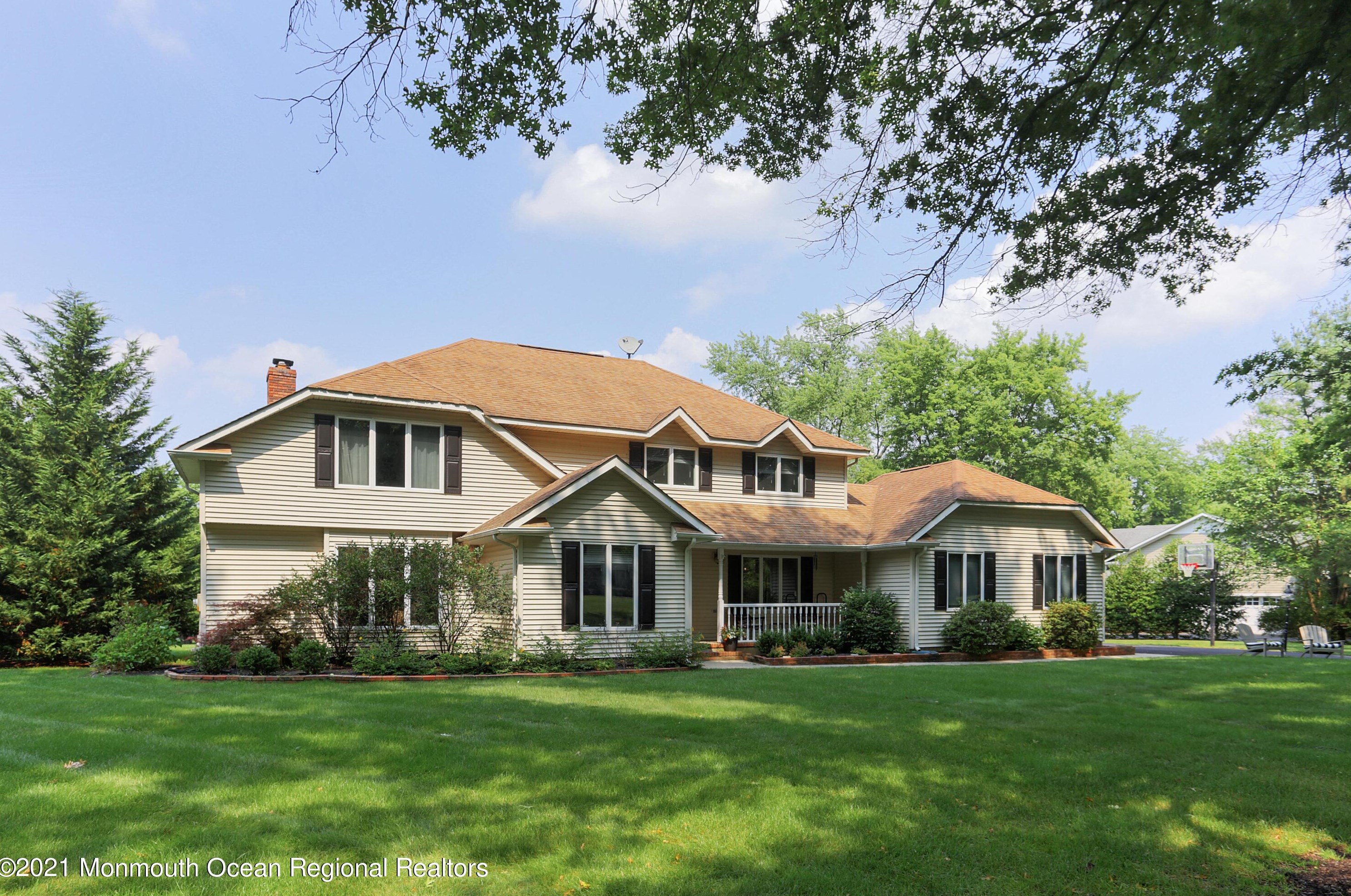 38 Polly Way, Middletown, NJ 07748