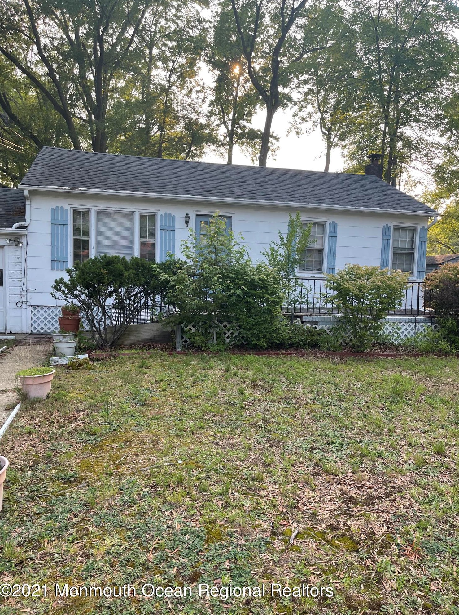 27 Holly Ave, Ideal Beach, NJ 07734-3008