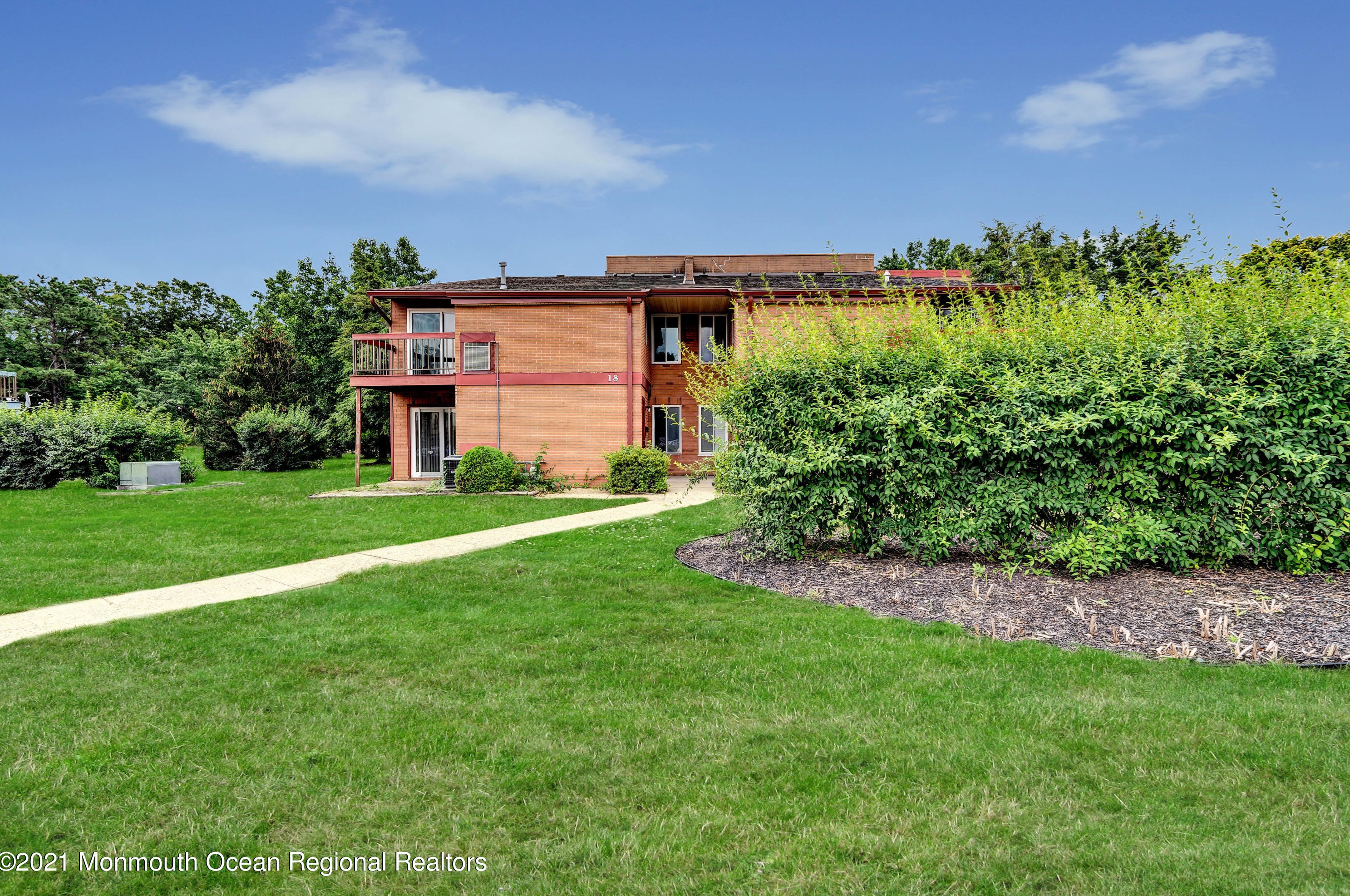 20 Newport Ct #213, Bricktown, NJ 08724