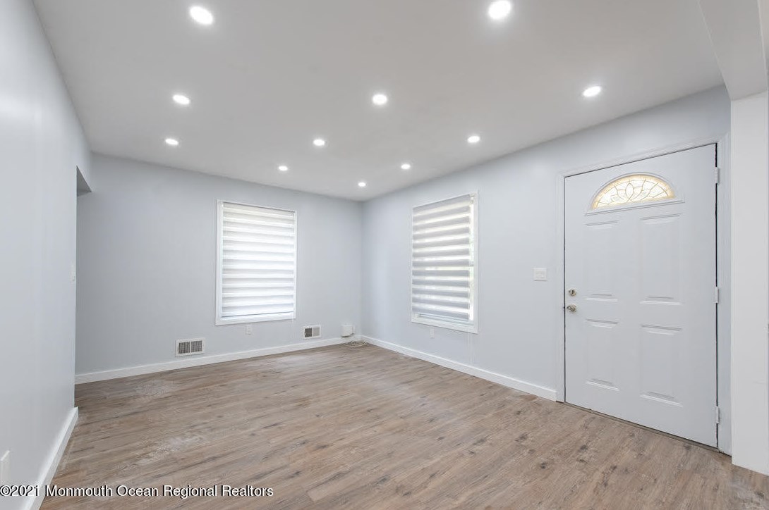 113 2nd St, Wall Township, NJ 07731-8514
