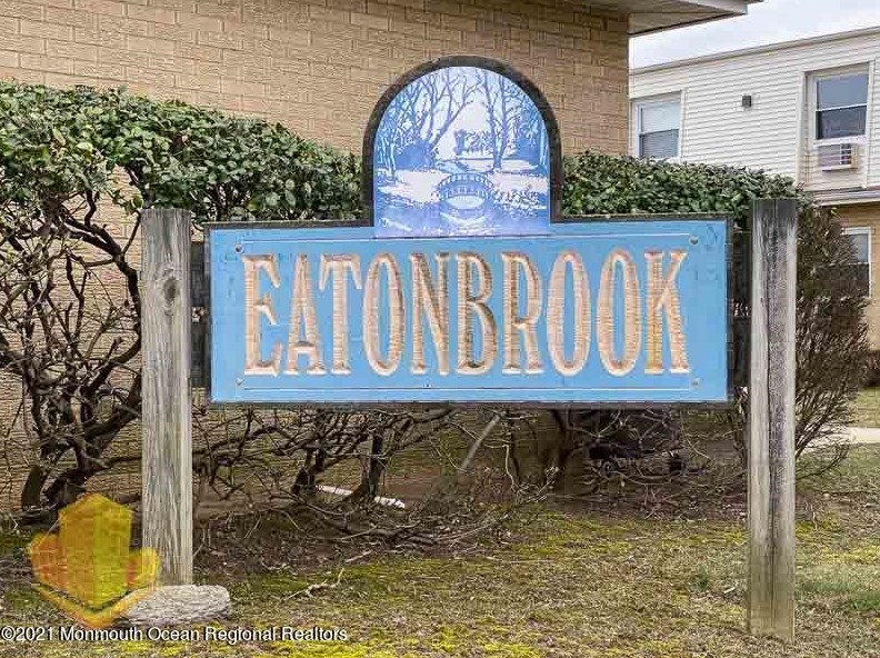 100 White St #d, Tinton Falls, NJ 07724