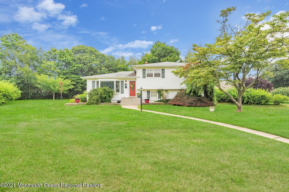 46 Hilltop Rd, West Long Branch, NJ 07764