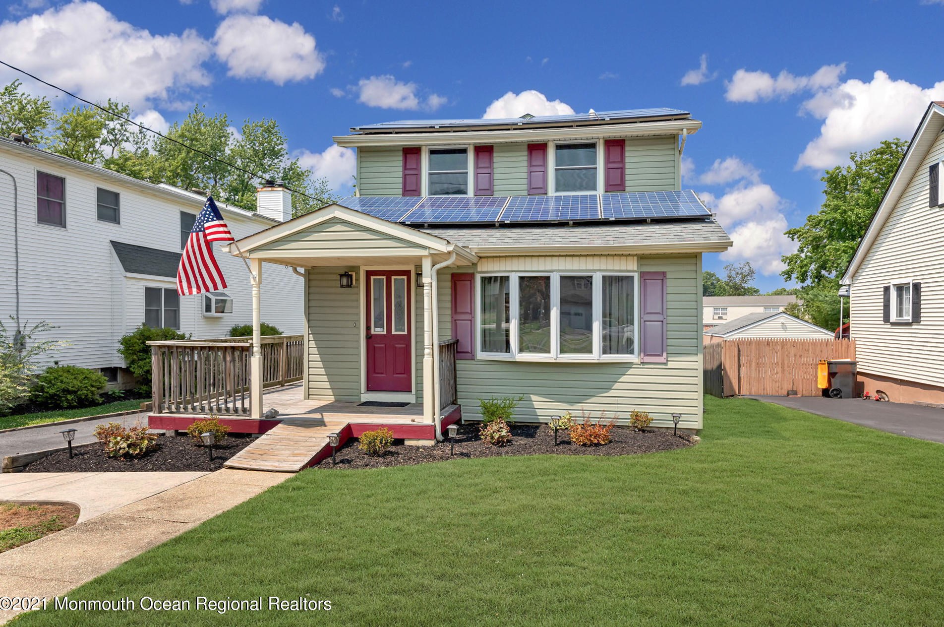 107 Aberdeen Rd, Matawan, NJ 07747-1102