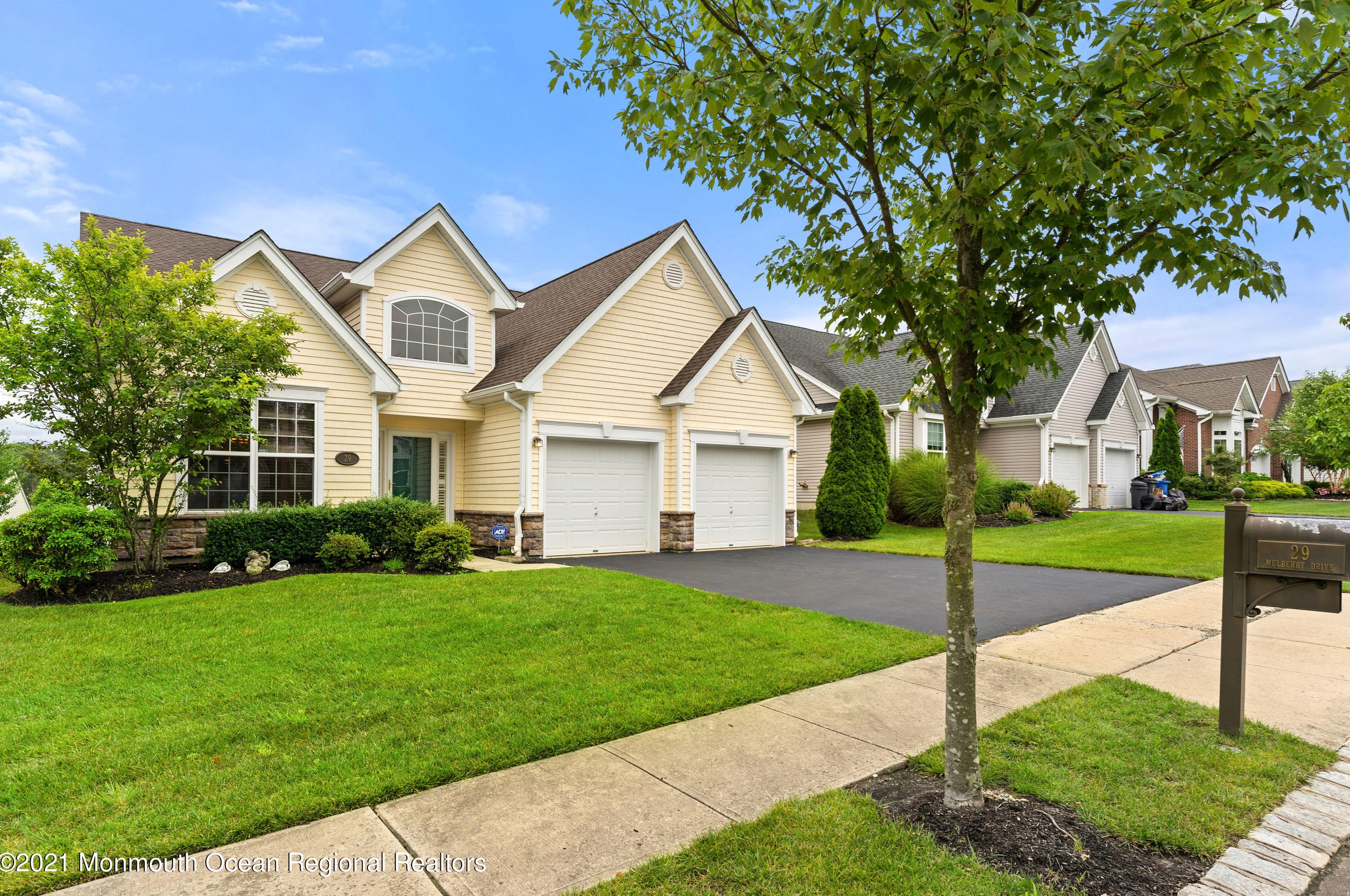 29 Mulberry Dr, Cedar Bonnet Island, NJ 08050