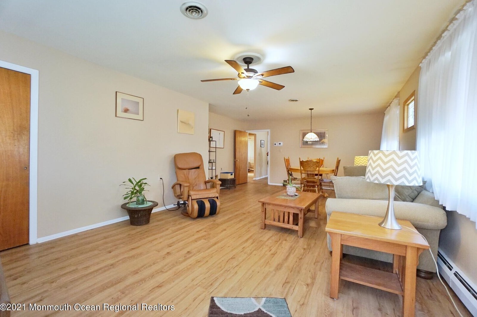 404 Jamaica Blvd, Toms River, NJ 08757-4225