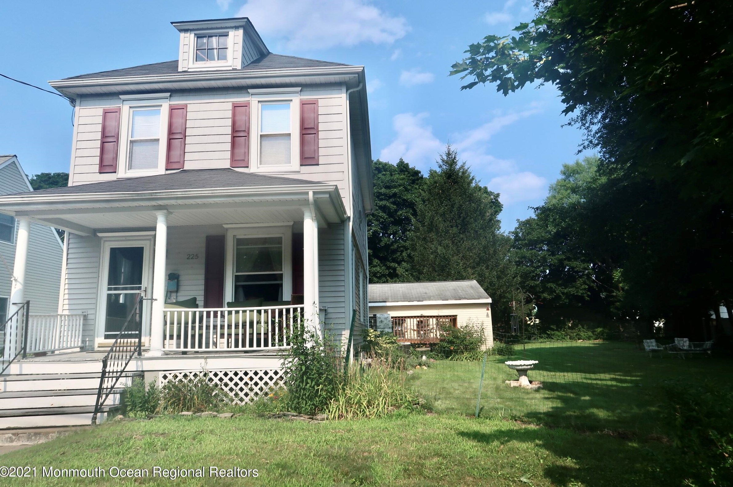 225 Cedar St, Oakhurst, NJ 07755