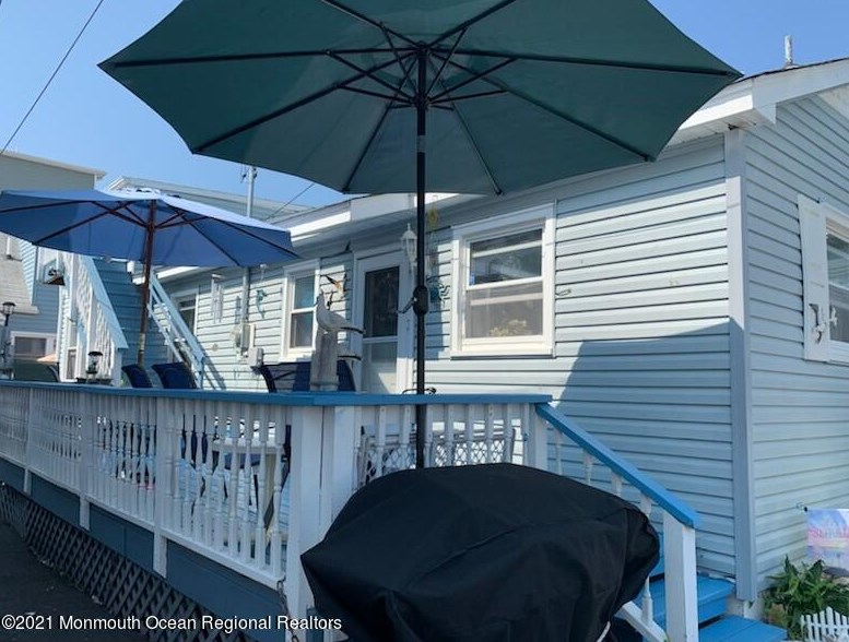225 Sheridan Ave, Pelican Island, NJ 08751