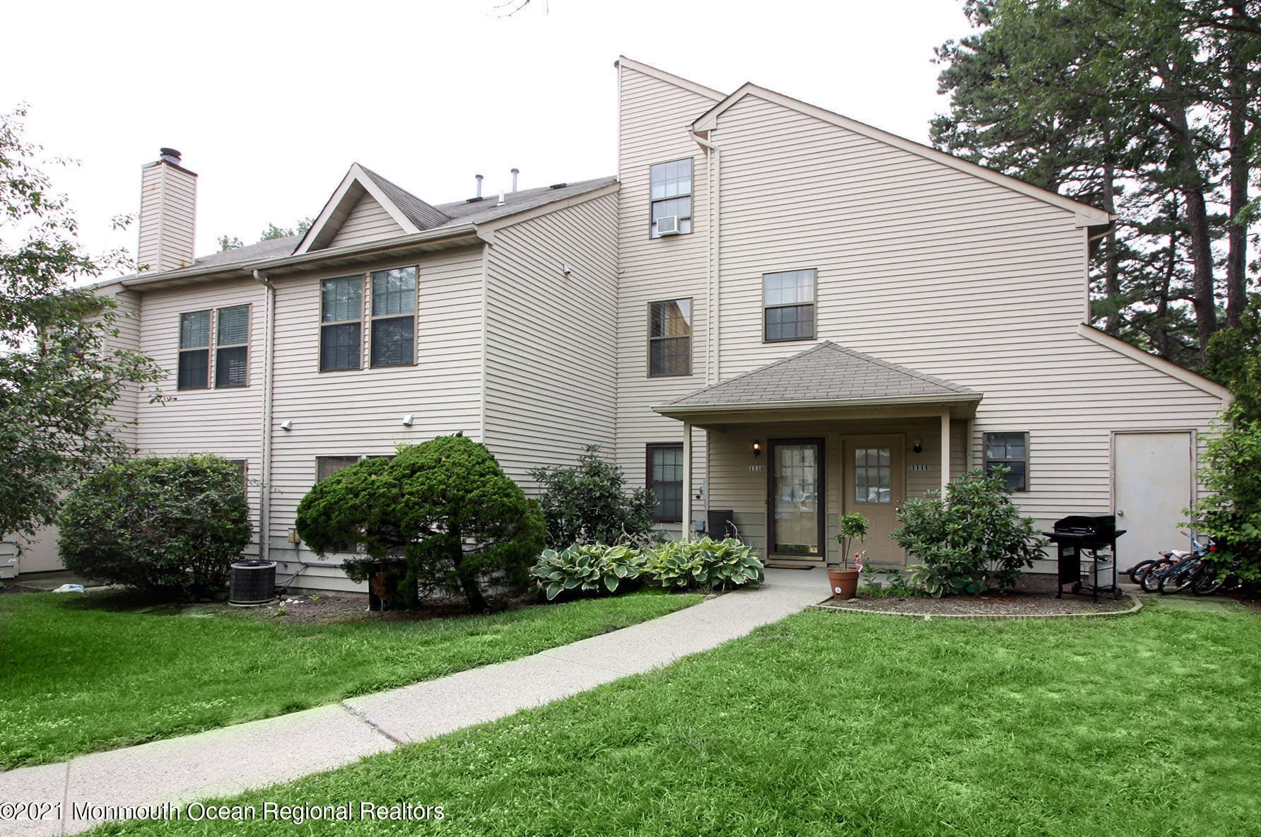 1110 Bluebell Dr, Jackson Twp, NJ 08527