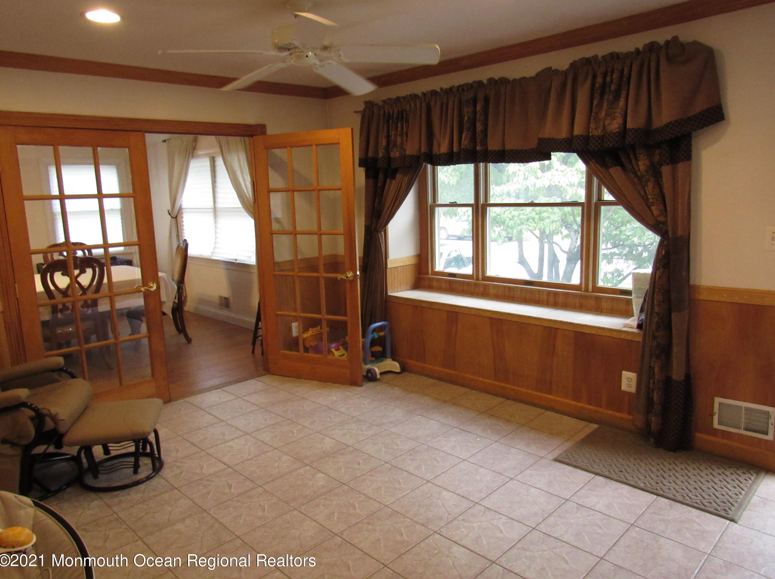 71 Carey St, Lakewood, NJ 08701