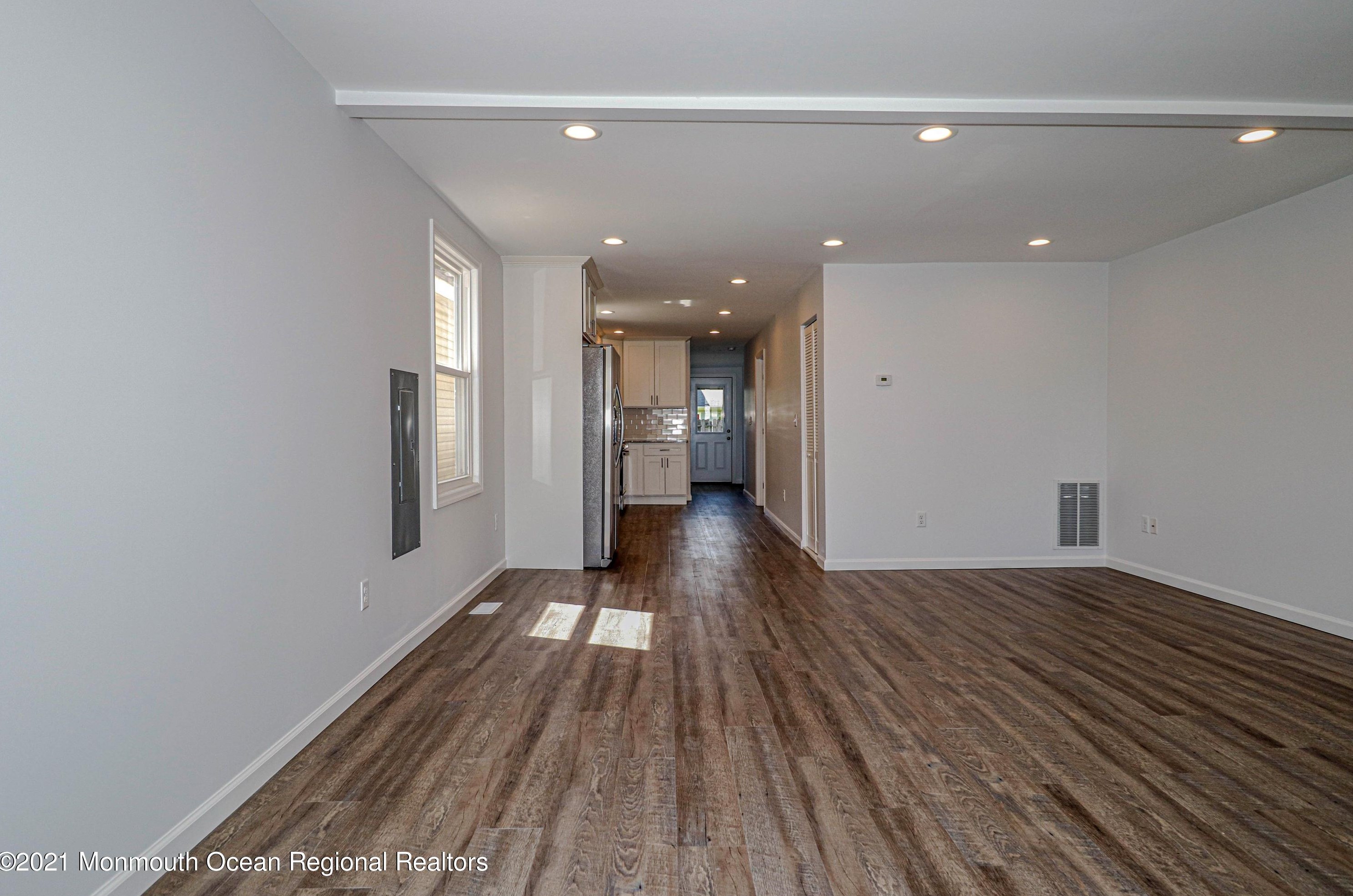125 Seabreeze Way, Ideal Beach, NJ 07734-1067