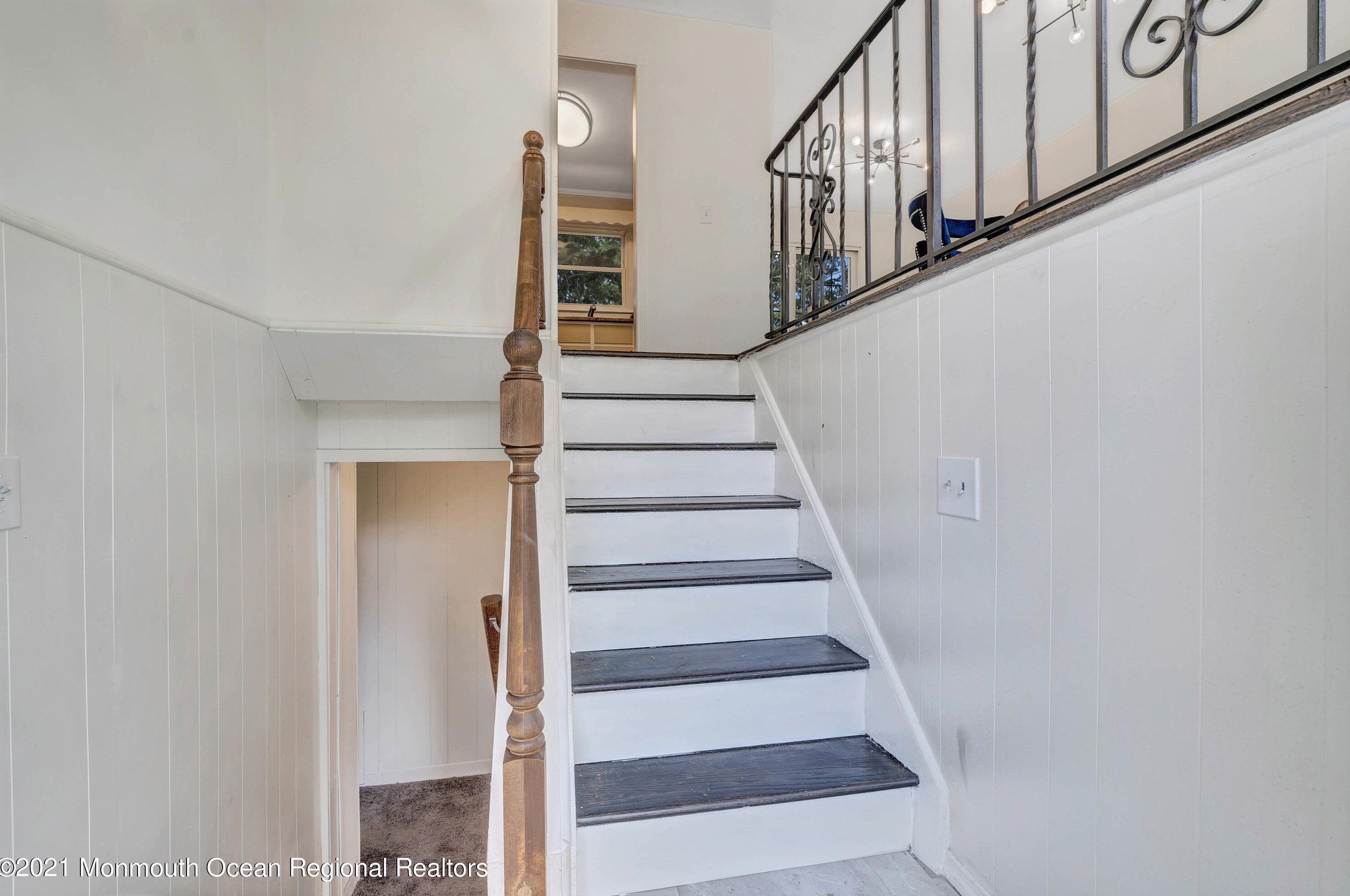 833 Holiday Ct, Toms River NJ  08753-3721 exterior