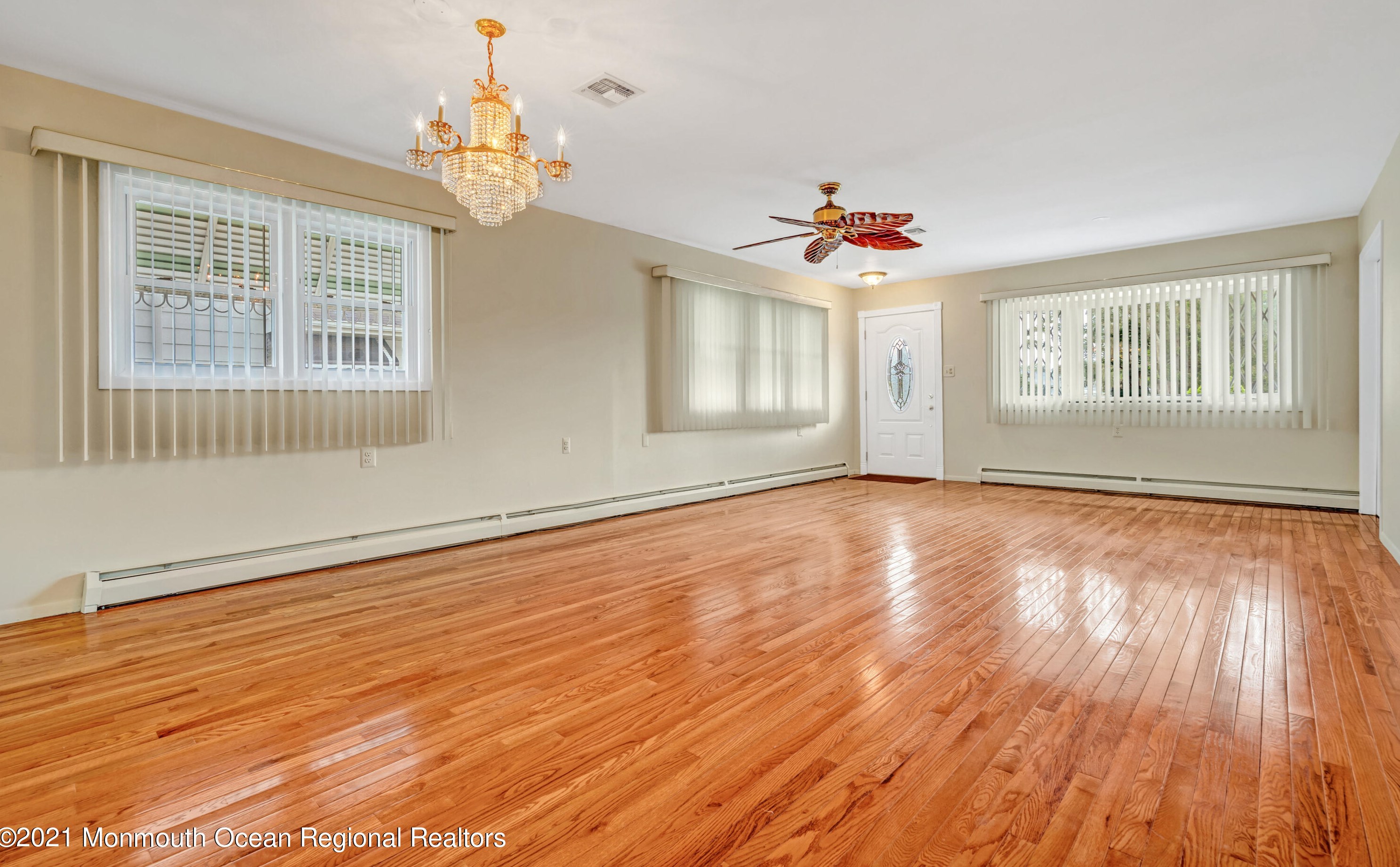 272 Fort De France Ave, Toms River, NJ 08757-4206
