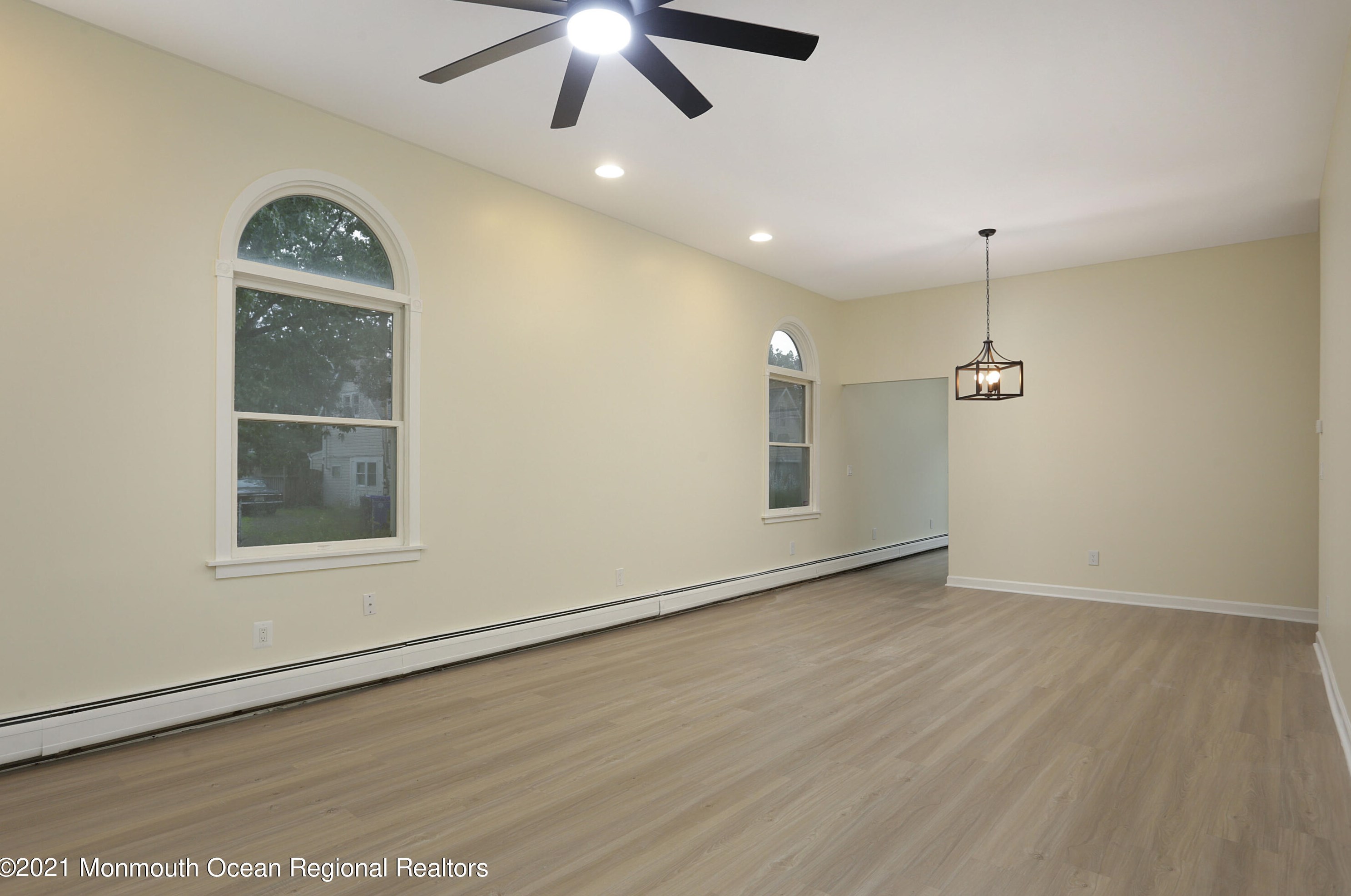 845 Sterling Ave, Bricktown, NJ 08723