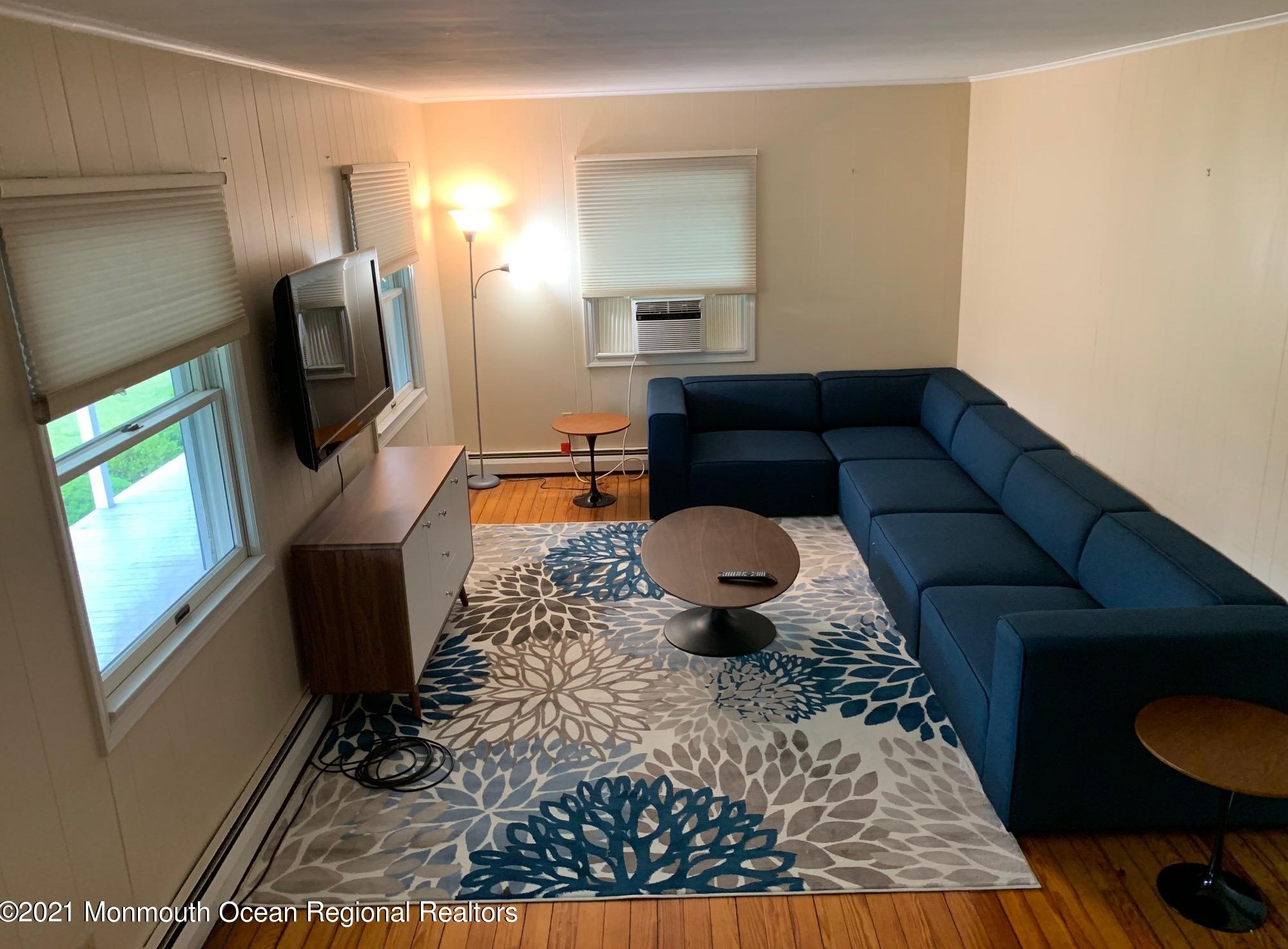 381 Park Ave W, Oakhurst, NJ 07755