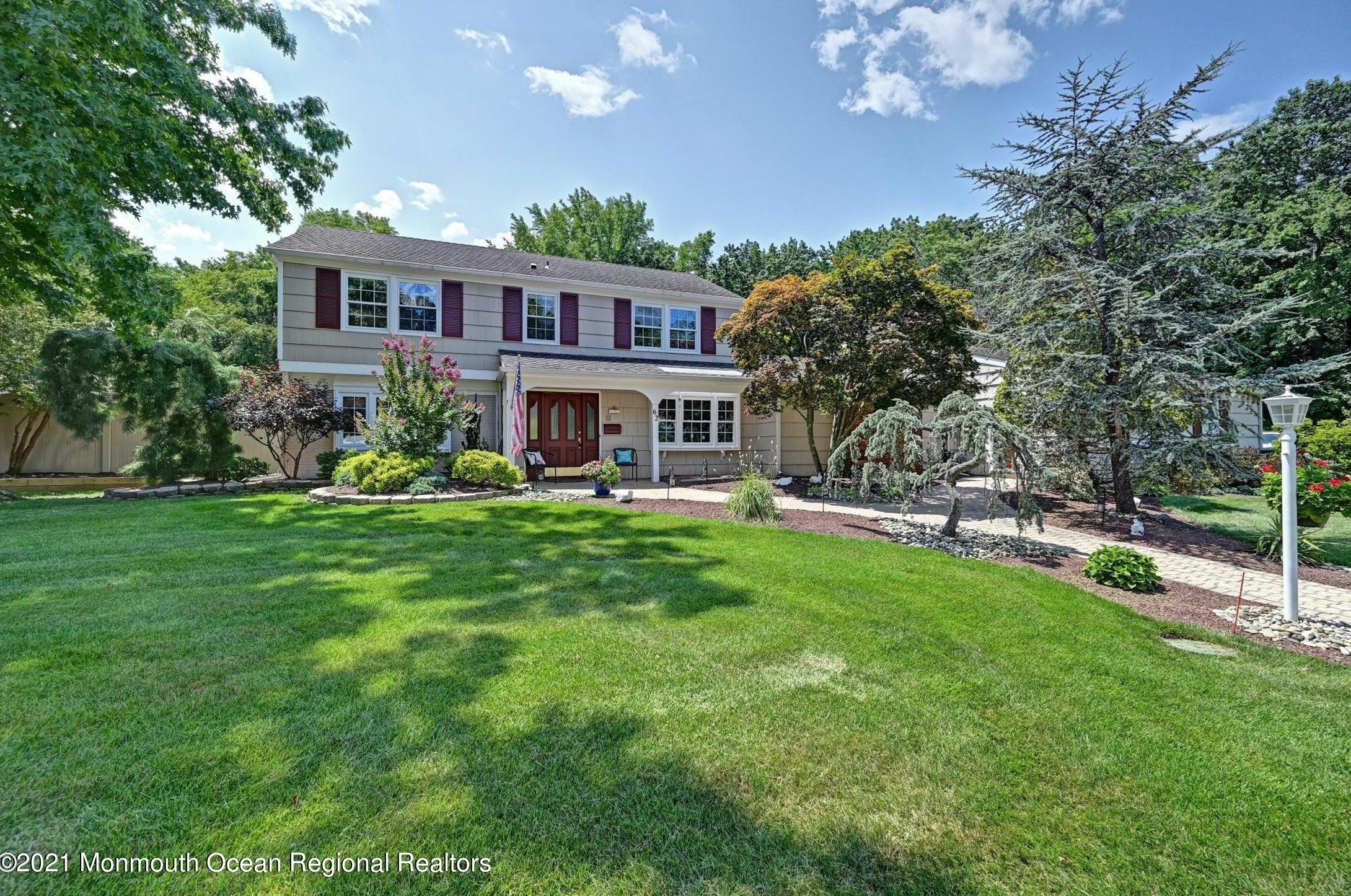 62 Cypress Ln, Matawan, NJ 07747-2257