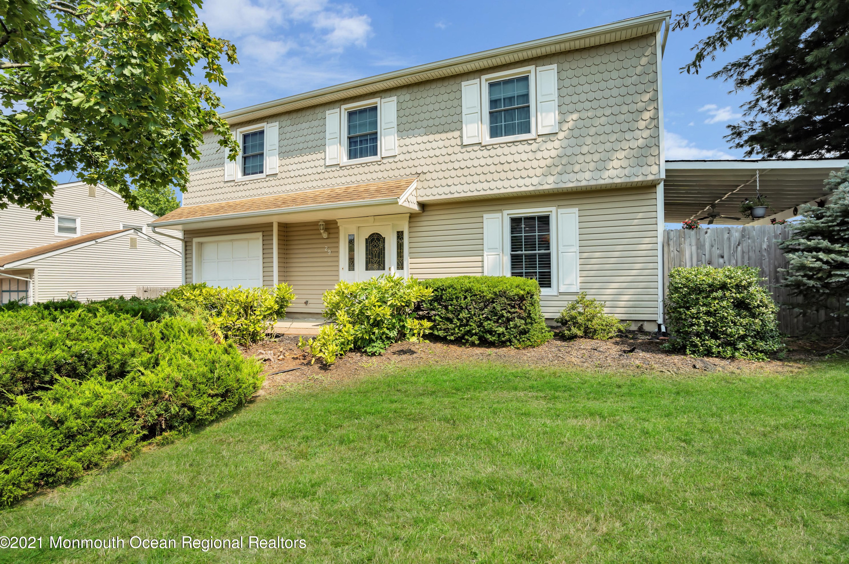 29 Dogwood Ln, Hazlet, NJ 07730