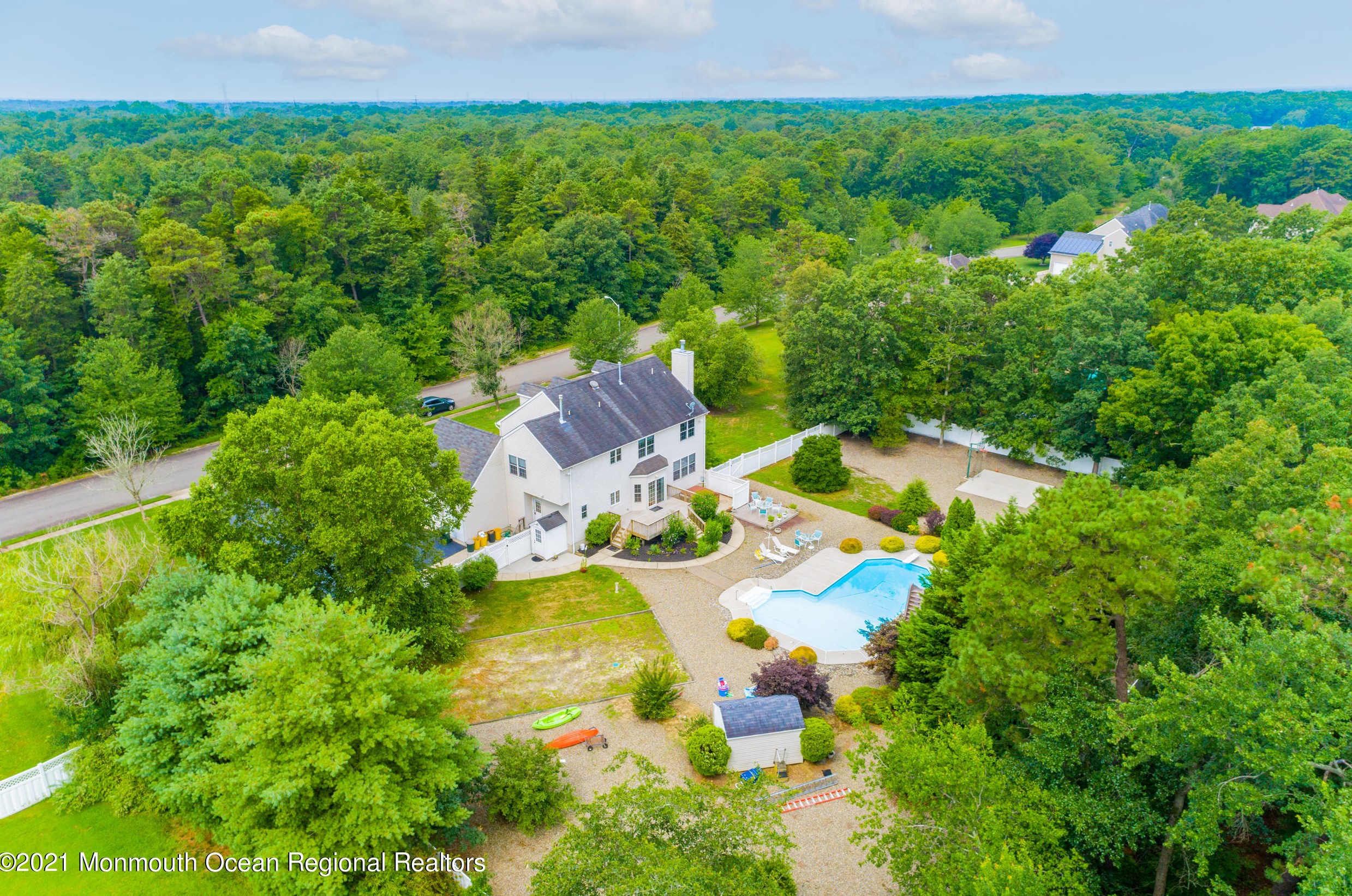 17 Nicole Ct, Jackson Twp, NJ 08527