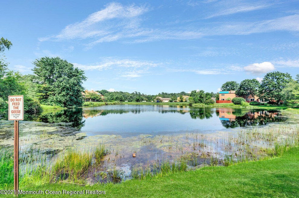 72 Northrup Dr #182, Bricktown, NJ 08724