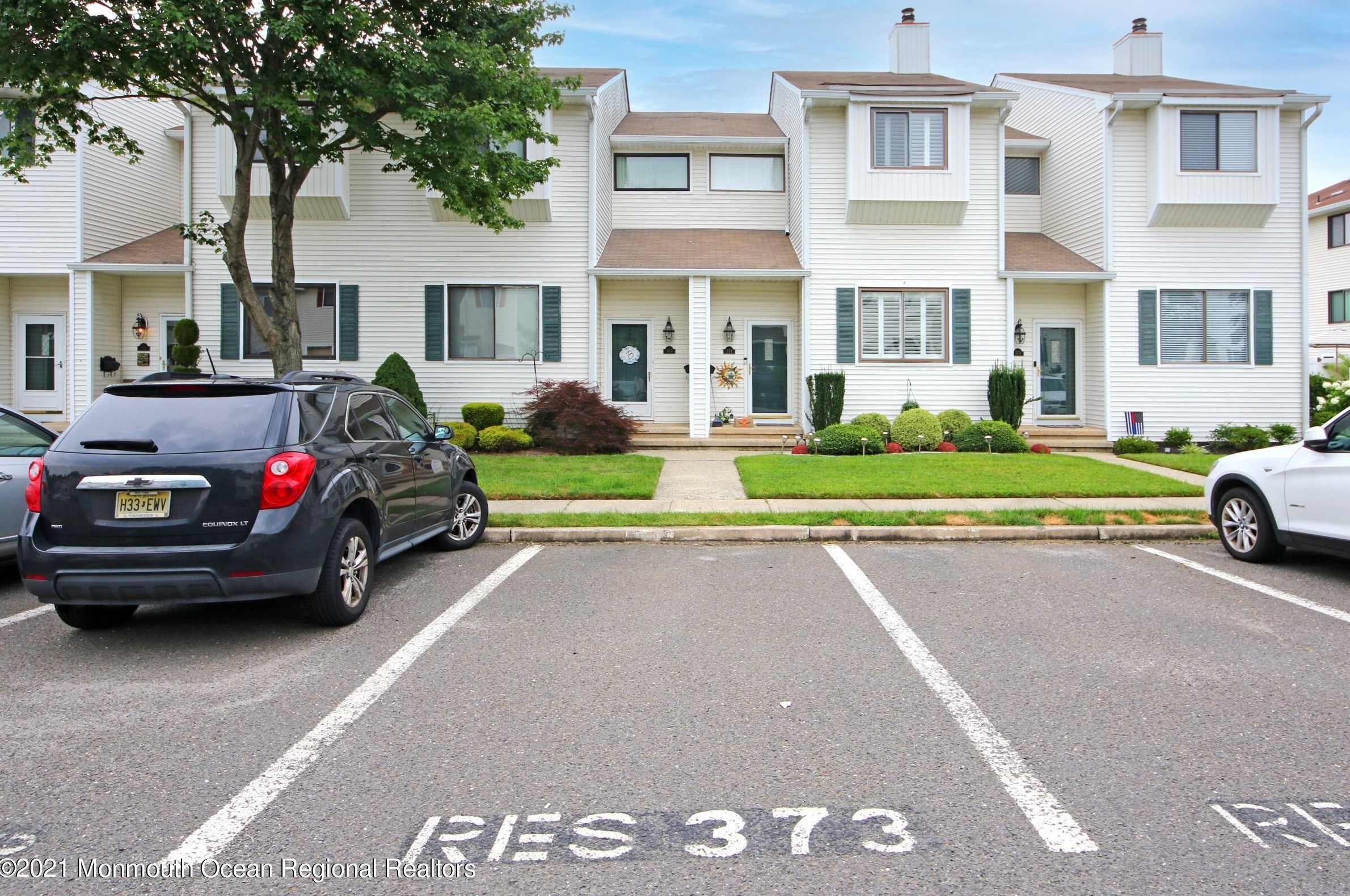 373 Middlewood Rd, Middletown, NJ 07748