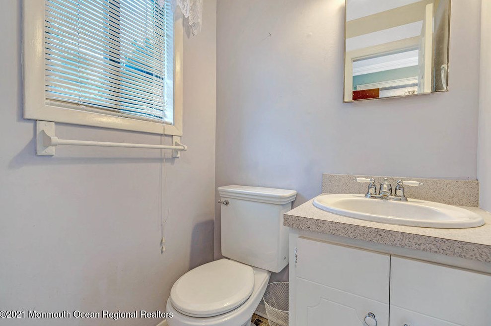 33 Shady Ln, Hardyston NJ  07419-9776 exterior