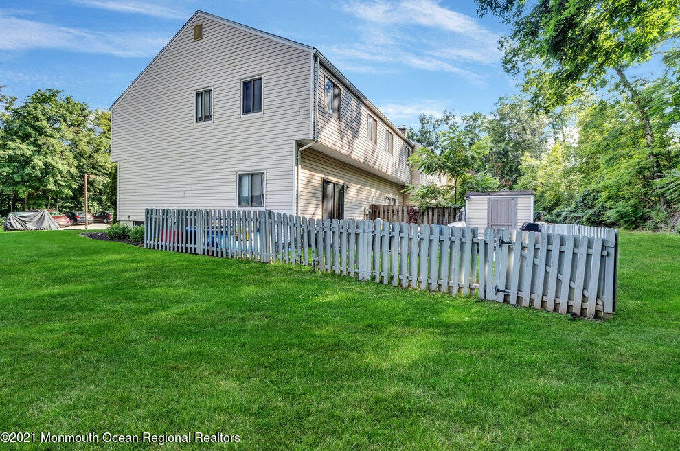 33 Shady Ln, Hardyston NJ  07419-9776 exterior