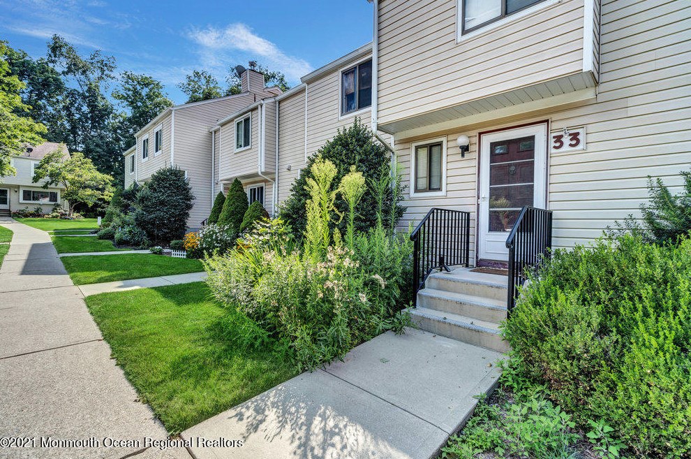 33 Shady Ln, Hardyston NJ  07419-9776 exterior