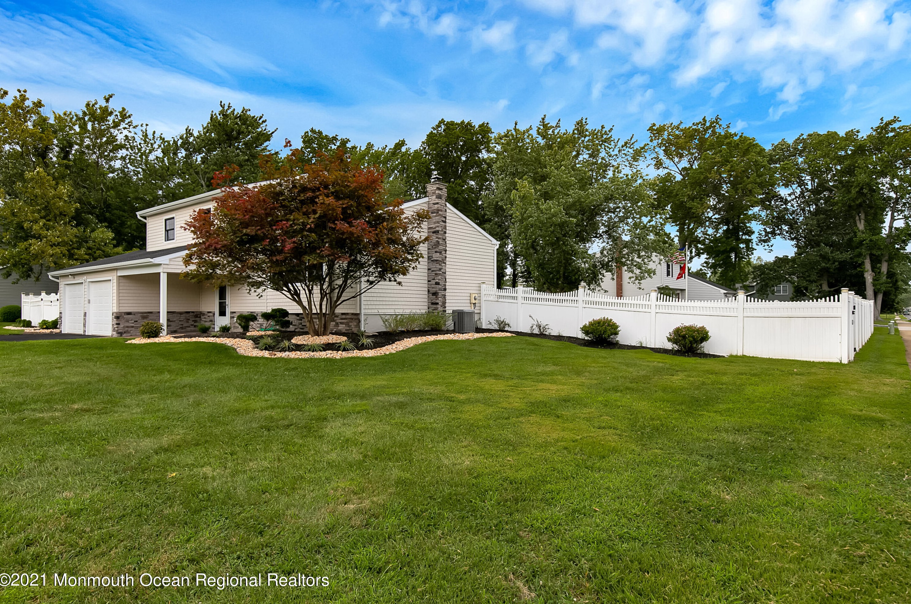2 Ramble Way, Hazlet, NJ 07730