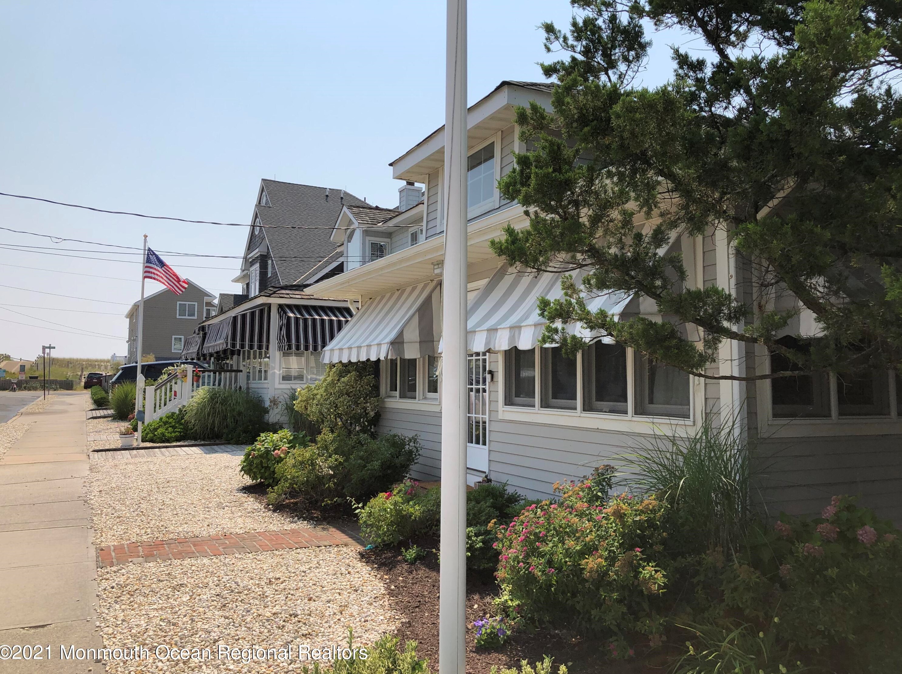 106 6th Ave, Normandy Beach, NJ 08739
