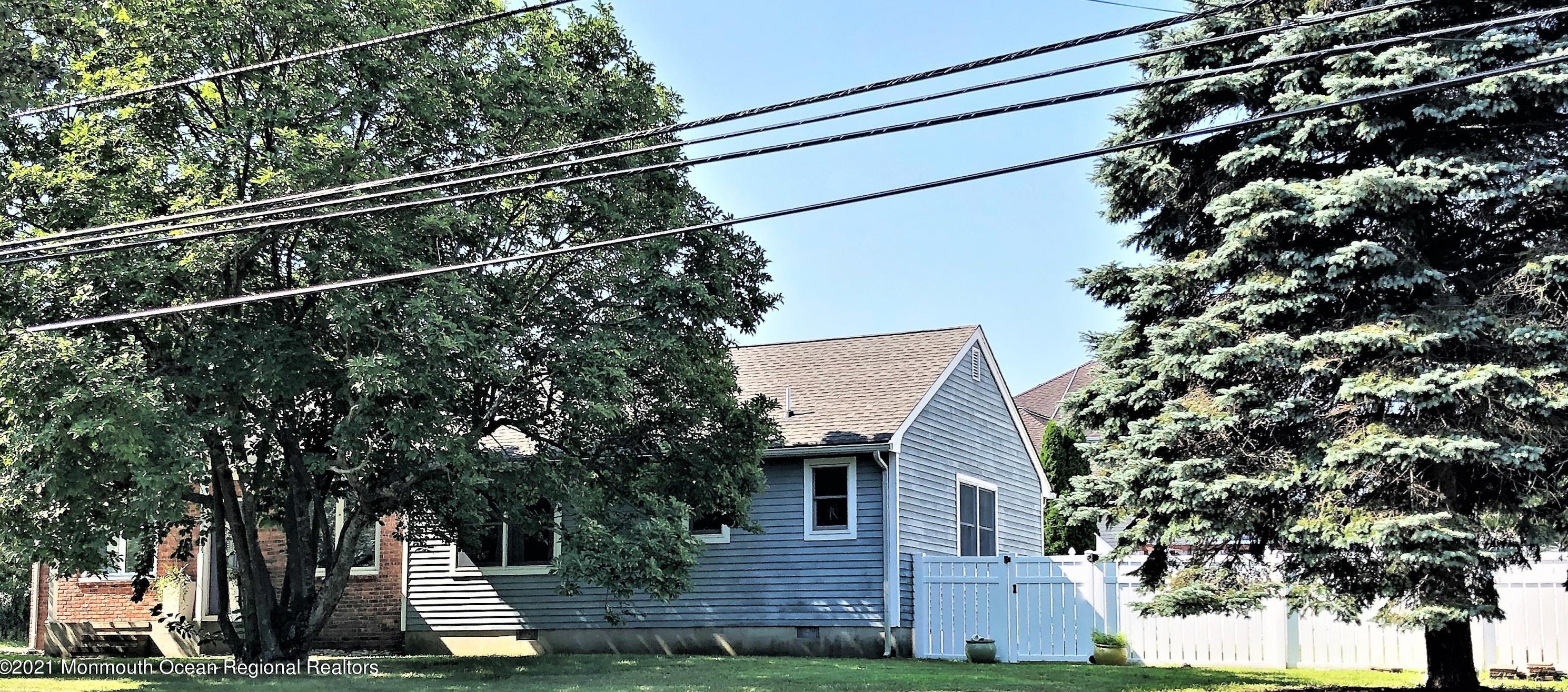 239 Princeton Ave, Bricktown, NJ 08724